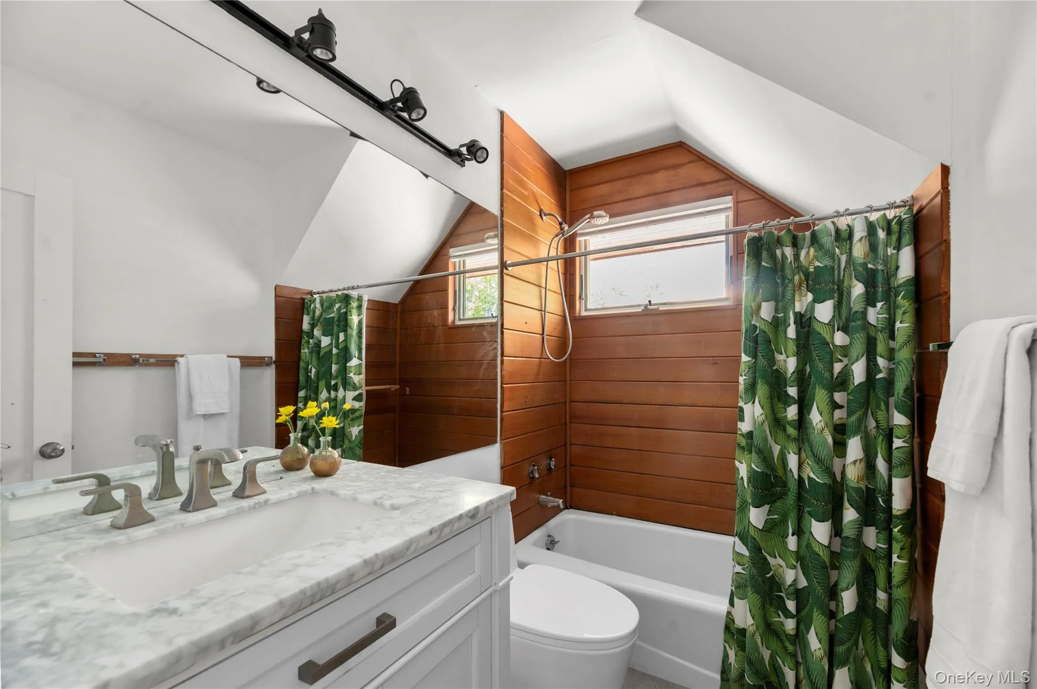 290 Wilmot Road, Islip, NY, 5 Bedrooms Bedrooms, 8 Rooms Rooms,2 BathroomsBathrooms,Residential Lease,For Rent,Wilmot,0,1008037 290 Wilmot Road, Islip, NY, 5 Bedrooms Bedrooms, 8 Rooms Rooms,2 BathroomsBathrooms,Residential Lease,For Rent,Wilmot,0,1008037