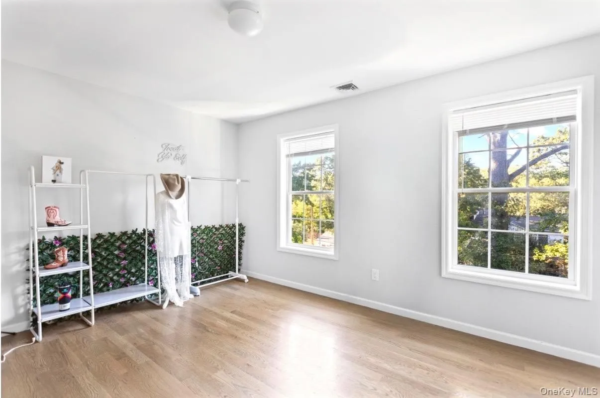 24 Belmont Road, Brookhaven, NY, 3 Bedrooms Bedrooms, 8 Rooms Rooms,2 BathroomsBathrooms,Residential,For Rent,Belmont,0,1008039 24 Belmont Road, Brookhaven, NY, 3 Bedrooms Bedrooms, 8 Rooms Rooms,2 BathroomsBathrooms,Residential,For Rent,Belmont,0,1008039