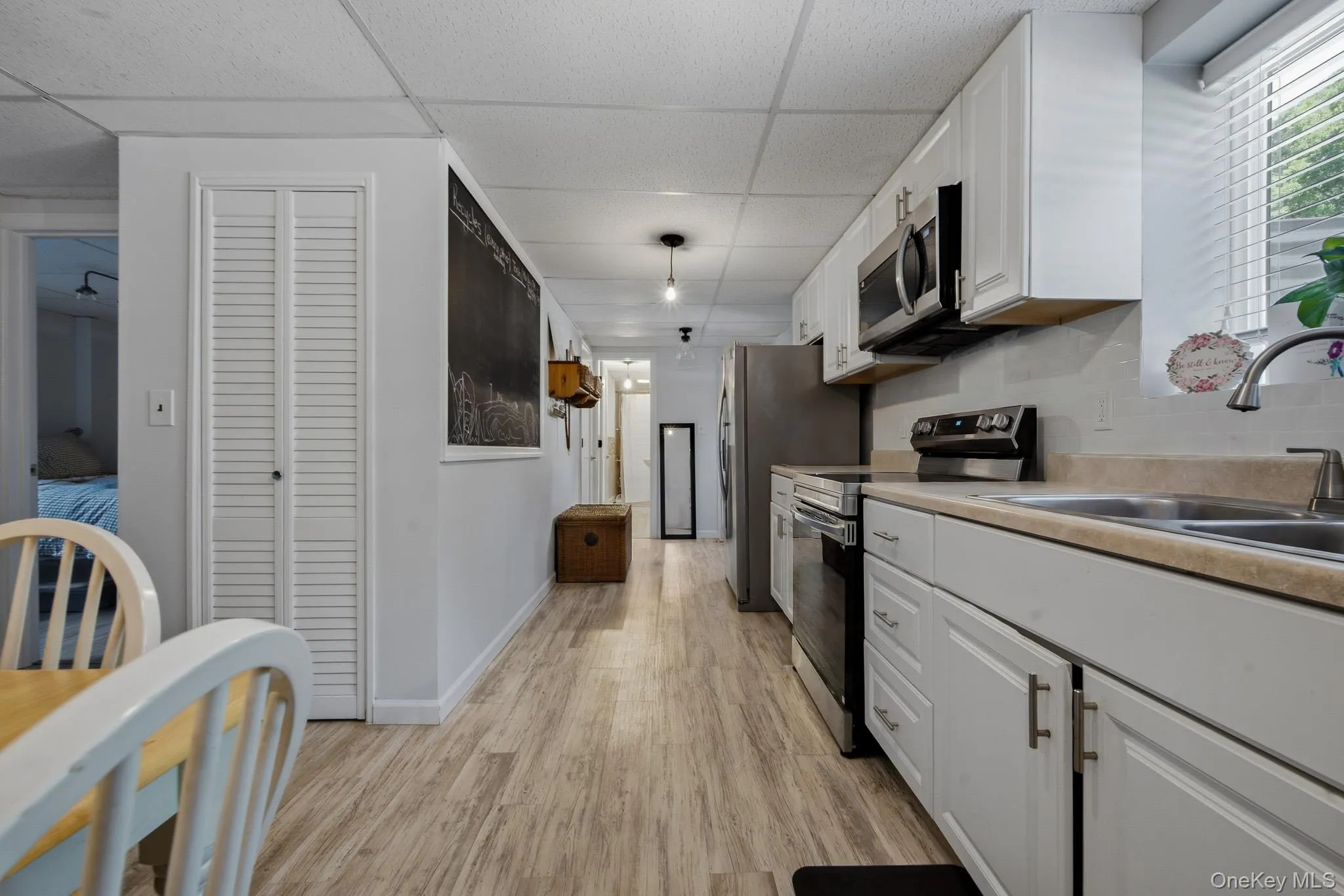 214 Pleasant Street, Islip, NY, 3 Bedrooms Bedrooms, 13 Rooms Rooms,3 BathroomsBathrooms,Residential,For Rent,Pleasant,0,1008040 214 Pleasant Street, Islip, NY, 3 Bedrooms Bedrooms, 13 Rooms Rooms,3 BathroomsBathrooms,Residential,For Rent,Pleasant,0,1008040