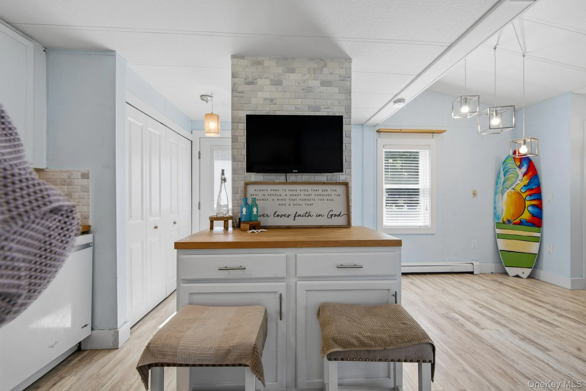 214 Pleasant Street, Islip, NY, 3 Bedrooms Bedrooms, 13 Rooms Rooms,3 BathroomsBathrooms,Residential,For Rent,Pleasant,0,1008040 214 Pleasant Street, Islip, NY, 3 Bedrooms Bedrooms, 13 Rooms Rooms,3 BathroomsBathrooms,Residential,For Rent,Pleasant,0,1008040