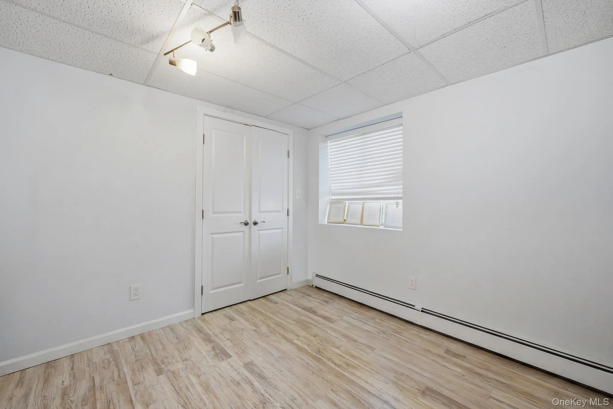 214 Pleasant Street, Islip, NY, 3 Bedrooms Bedrooms, 13 Rooms Rooms,3 BathroomsBathrooms,Residential,For Rent,Pleasant,0,1008040 214 Pleasant Street, Islip, NY, 3 Bedrooms Bedrooms, 13 Rooms Rooms,3 BathroomsBathrooms,Residential,For Rent,Pleasant,0,1008040