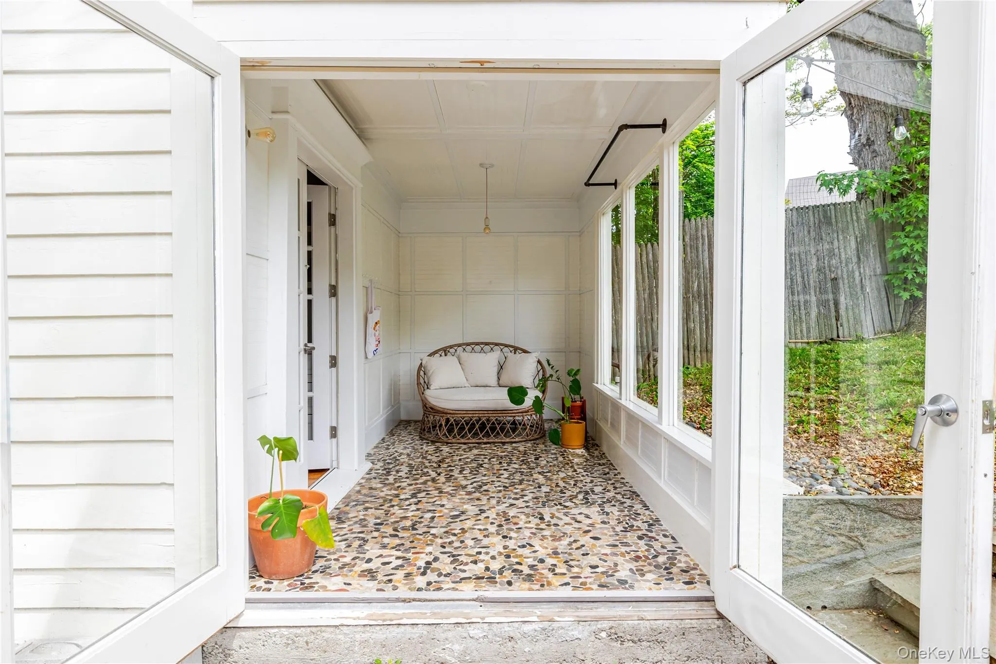 16 Worth Avenue, Hudson, NY, 3 Bedrooms Bedrooms, 10 Rooms Rooms,2 BathroomsBathrooms,Residential,For Rent,Worth,0,1008046 16 Worth Avenue, Hudson, NY, 3 Bedrooms Bedrooms, 10 Rooms Rooms,2 BathroomsBathrooms,Residential,For Rent,Worth,0,1008046