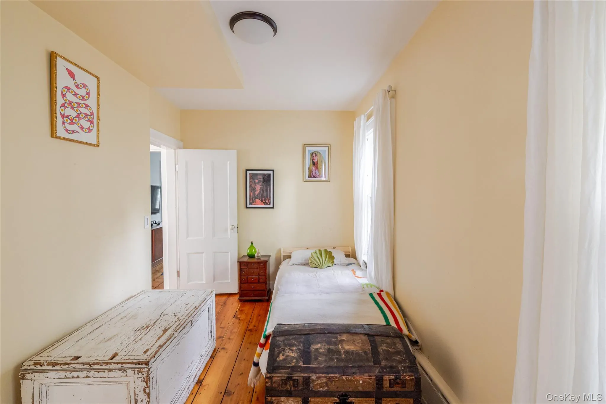 16 Worth Avenue, Hudson, NY, 3 Bedrooms Bedrooms, 10 Rooms Rooms,2 BathroomsBathrooms,Residential,For Rent,Worth,0,1008046 16 Worth Avenue, Hudson, NY, 3 Bedrooms Bedrooms, 10 Rooms Rooms,2 BathroomsBathrooms,Residential,For Rent,Worth,0,1008046
