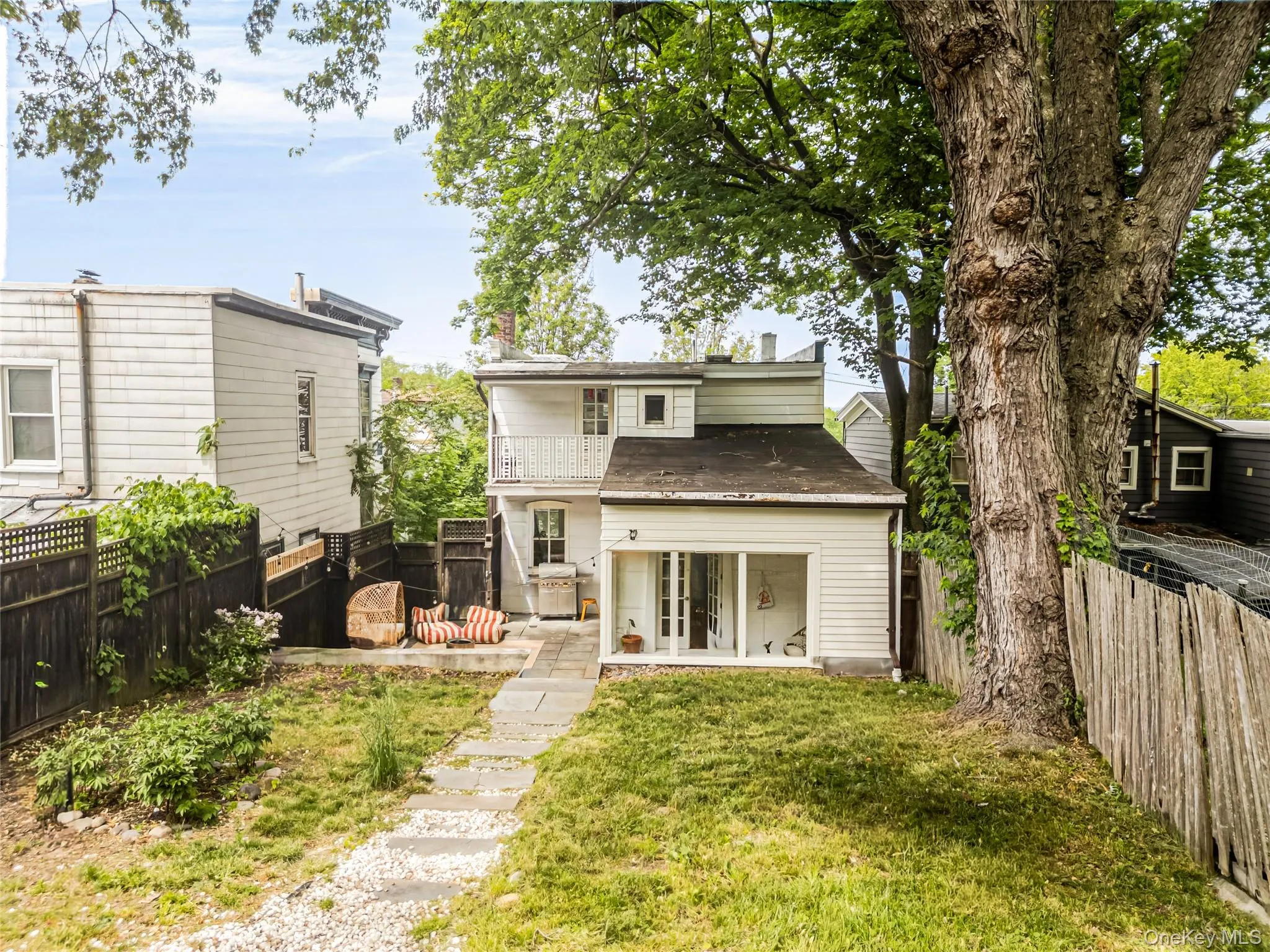 16 Worth Avenue, Hudson, NY, 3 Bedrooms Bedrooms, 10 Rooms Rooms,2 BathroomsBathrooms,Residential,For Rent,Worth,0,1008046 16 Worth Avenue, Hudson, NY, 3 Bedrooms Bedrooms, 10 Rooms Rooms,2 BathroomsBathrooms,Residential,For Rent,Worth,0,1008046