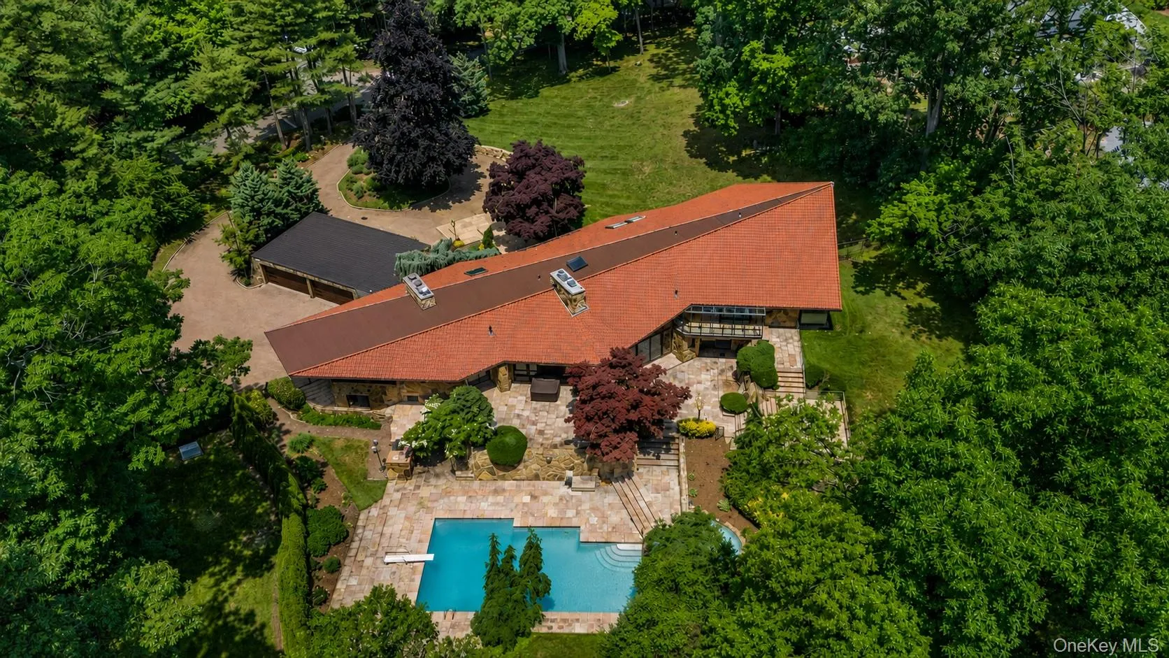 17 Forest Drive, North Hempstead, NY, 5 Bedrooms Bedrooms, 14 Rooms Rooms,5 BathroomsBathrooms,Residential,For Rent,Forest,0,1008047 17 Forest Drive, North Hempstead, NY, 5 Bedrooms Bedrooms, 14 Rooms Rooms,5 BathroomsBathrooms,Residential,For Rent,Forest,0,1008047