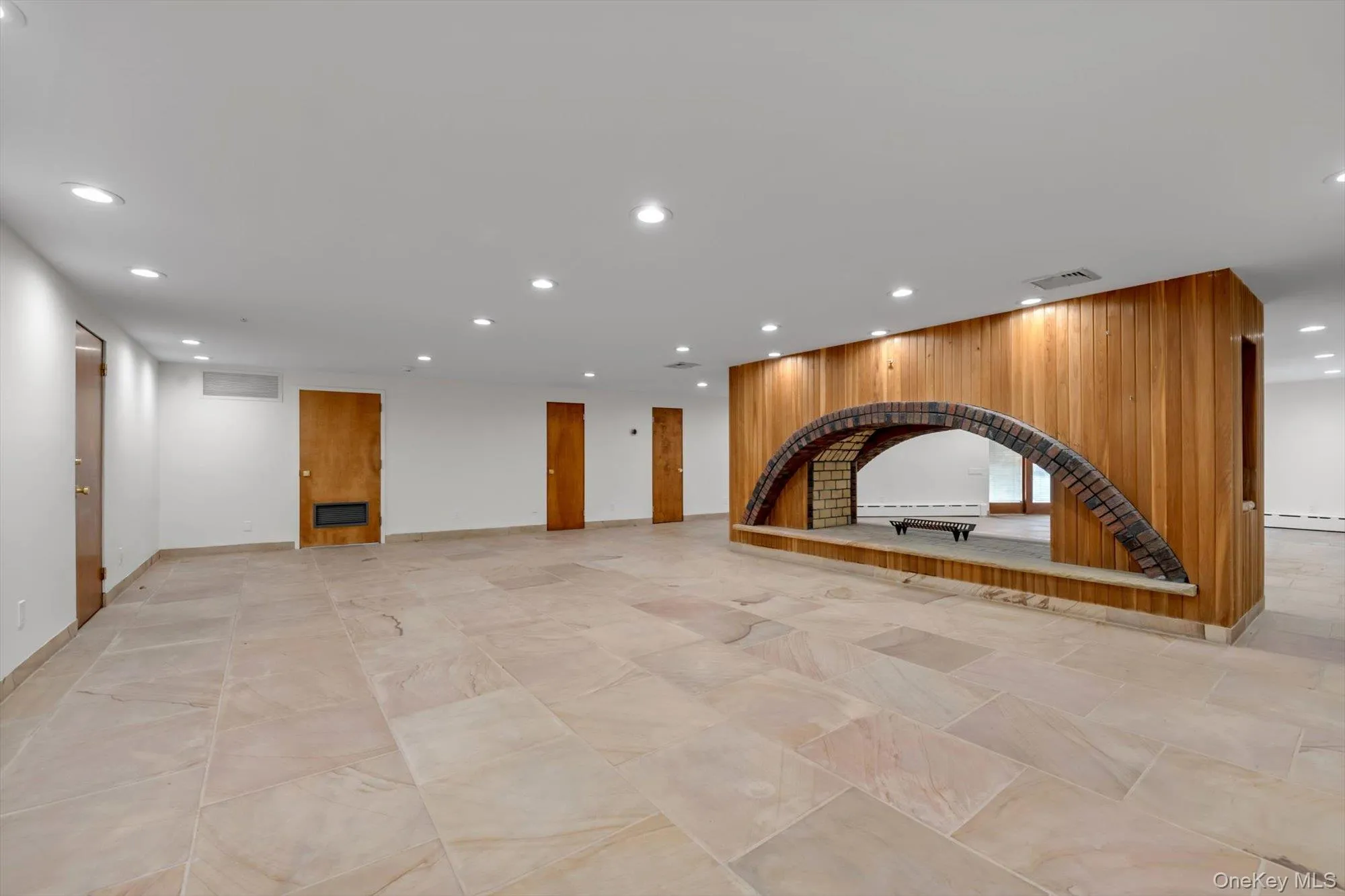 17 Forest Drive, North Hempstead, NY, 5 Bedrooms Bedrooms, 14 Rooms Rooms,5 BathroomsBathrooms,Residential,For Rent,Forest,0,1008047 17 Forest Drive, North Hempstead, NY, 5 Bedrooms Bedrooms, 14 Rooms Rooms,5 BathroomsBathrooms,Residential,For Rent,Forest,0,1008047