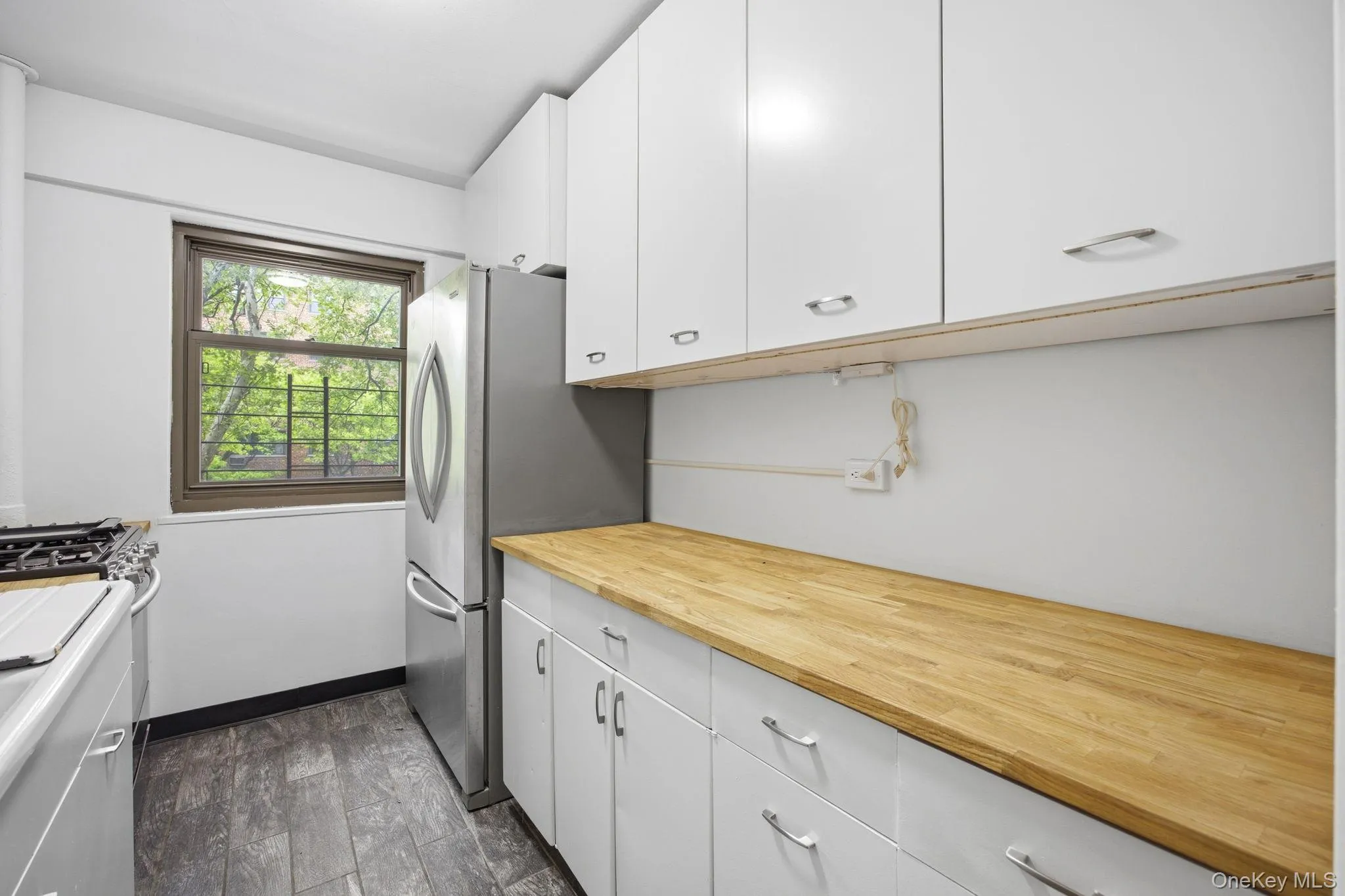 33-52 Crescent Street, New York, NY, 2 Bedrooms Bedrooms, 5 Rooms Rooms,1 BathroomBathrooms,Residential,For Rent,Crescent,0,1008048 33-52 Crescent Street, New York, NY, 2 Bedrooms Bedrooms, 5 Rooms Rooms,1 BathroomBathrooms,Residential,For Rent,Crescent,0,1008048