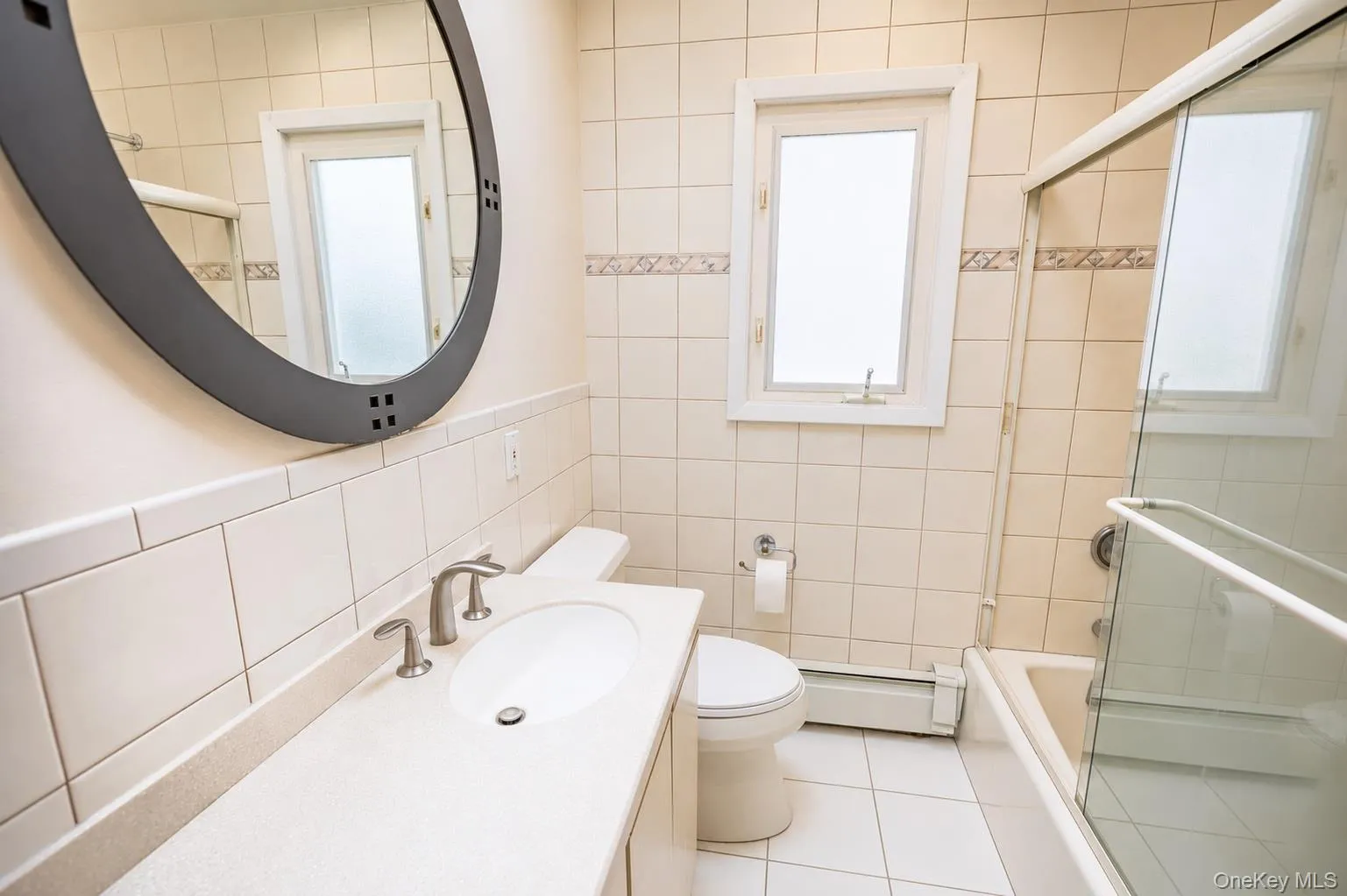3330 Murdock Avenue, Hempstead, NY, 3 Bedrooms Bedrooms, 6 Rooms Rooms,1 BathroomBathrooms,Residential,For Rent,Murdock,0,1008052 3330 Murdock Avenue, Hempstead, NY, 3 Bedrooms Bedrooms, 6 Rooms Rooms,1 BathroomBathrooms,Residential,For Rent,Murdock,0,1008052