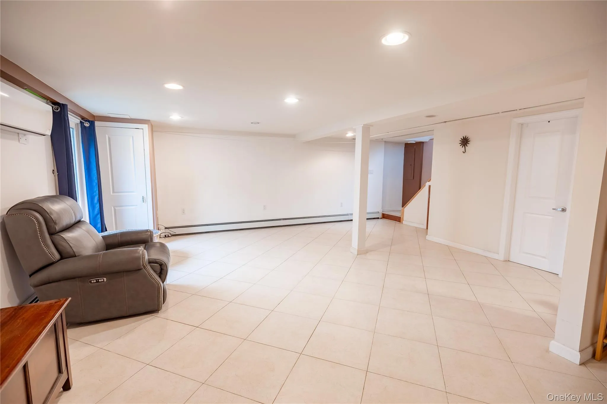 3330 Murdock Avenue, Hempstead, NY, 3 Bedrooms Bedrooms, 6 Rooms Rooms,1 BathroomBathrooms,Residential,For Rent,Murdock,0,1008052 3330 Murdock Avenue, Hempstead, NY, 3 Bedrooms Bedrooms, 6 Rooms Rooms,1 BathroomBathrooms,Residential,For Rent,Murdock,0,1008052