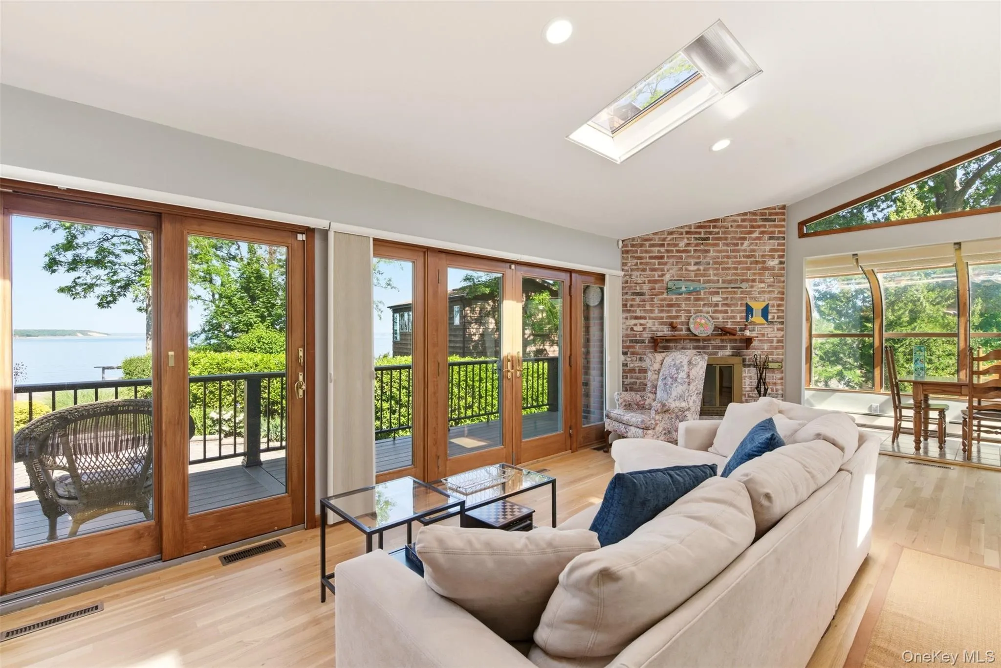 54 Westview Road, Huntington, NY, 3 Bedrooms Bedrooms, 7 Rooms Rooms,3 BathroomsBathrooms,Residential,For Rent,Westview,0,1008054 54 Westview Road, Huntington, NY, 3 Bedrooms Bedrooms, 7 Rooms Rooms,3 BathroomsBathrooms,Residential,For Rent,Westview,0,1008054