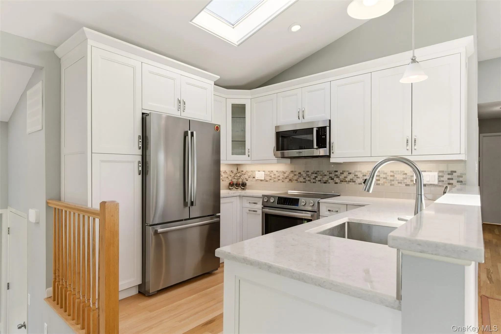 54 Westview Road, Huntington, NY, 3 Bedrooms Bedrooms, 7 Rooms Rooms,3 BathroomsBathrooms,Residential,For Rent,Westview,0,1008054 54 Westview Road, Huntington, NY, 3 Bedrooms Bedrooms, 7 Rooms Rooms,3 BathroomsBathrooms,Residential,For Rent,Westview,0,1008054