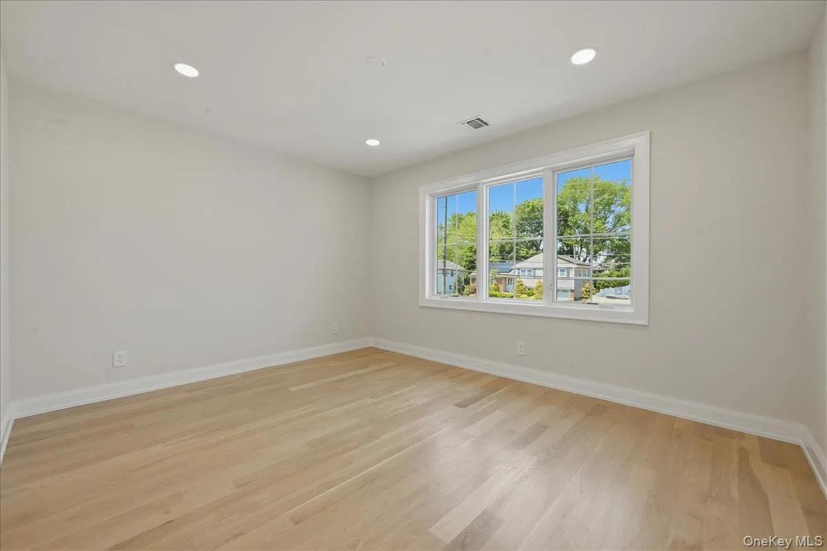 72 Haypath Road, Oyster Bay, NY, 5 Bedrooms Bedrooms, 12 Rooms Rooms,5 BathroomsBathrooms,Residential,For Rent,Haypath,0,1008056 72 Haypath Road, Oyster Bay, NY, 5 Bedrooms Bedrooms, 12 Rooms Rooms,5 BathroomsBathrooms,Residential,For Rent,Haypath,0,1008056
