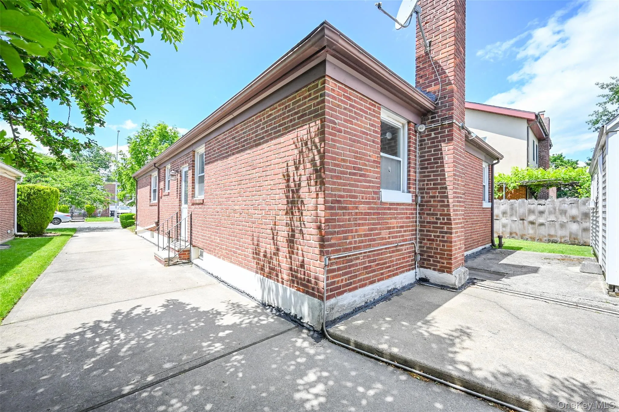 65-31 171st Street, New York, NY, 3 Bedrooms Bedrooms, 10 Rooms Rooms,2 BathroomsBathrooms,Residential,For Rent,171st,0,1008061 65-31 171st Street, New York, NY, 3 Bedrooms Bedrooms, 10 Rooms Rooms,2 BathroomsBathrooms,Residential,For Rent,171st,0,1008061