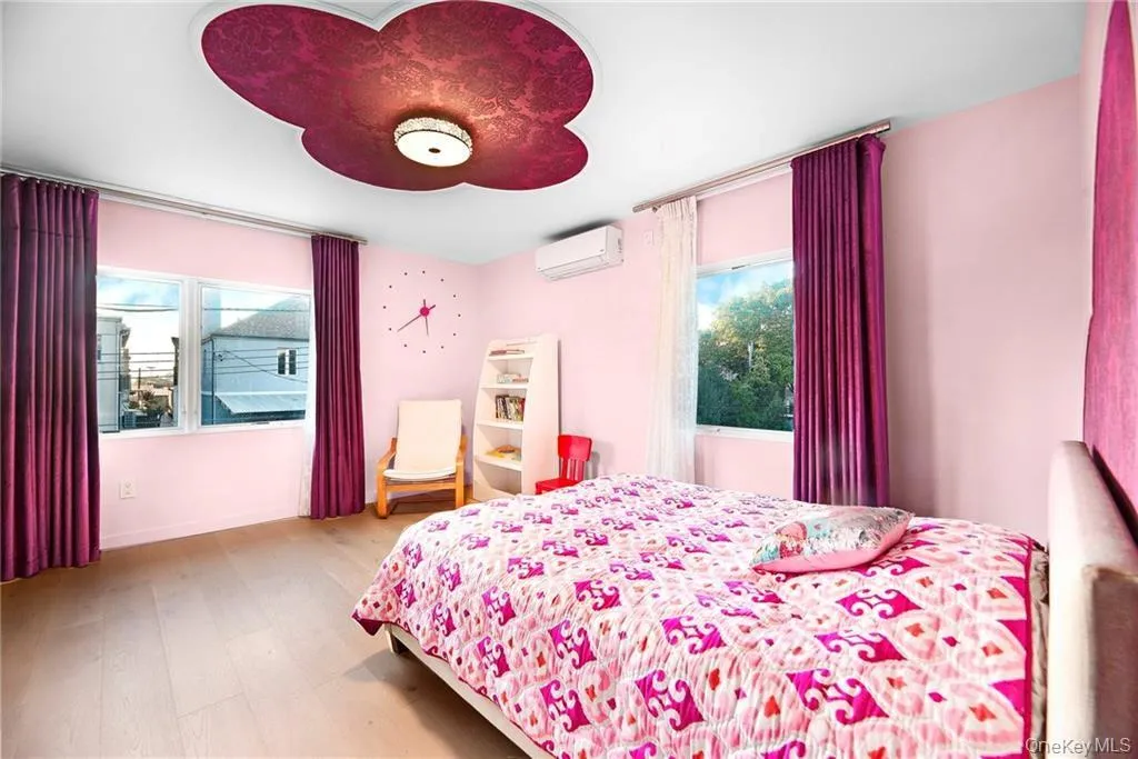 262 End Avenue, New York, NY, 6 Bedrooms Bedrooms, 10 Rooms Rooms,4 BathroomsBathrooms,Residential,For Rent,End,0,1008068 262 End Avenue, New York, NY, 6 Bedrooms Bedrooms, 10 Rooms Rooms,4 BathroomsBathrooms,Residential,For Rent,End,0,1008068