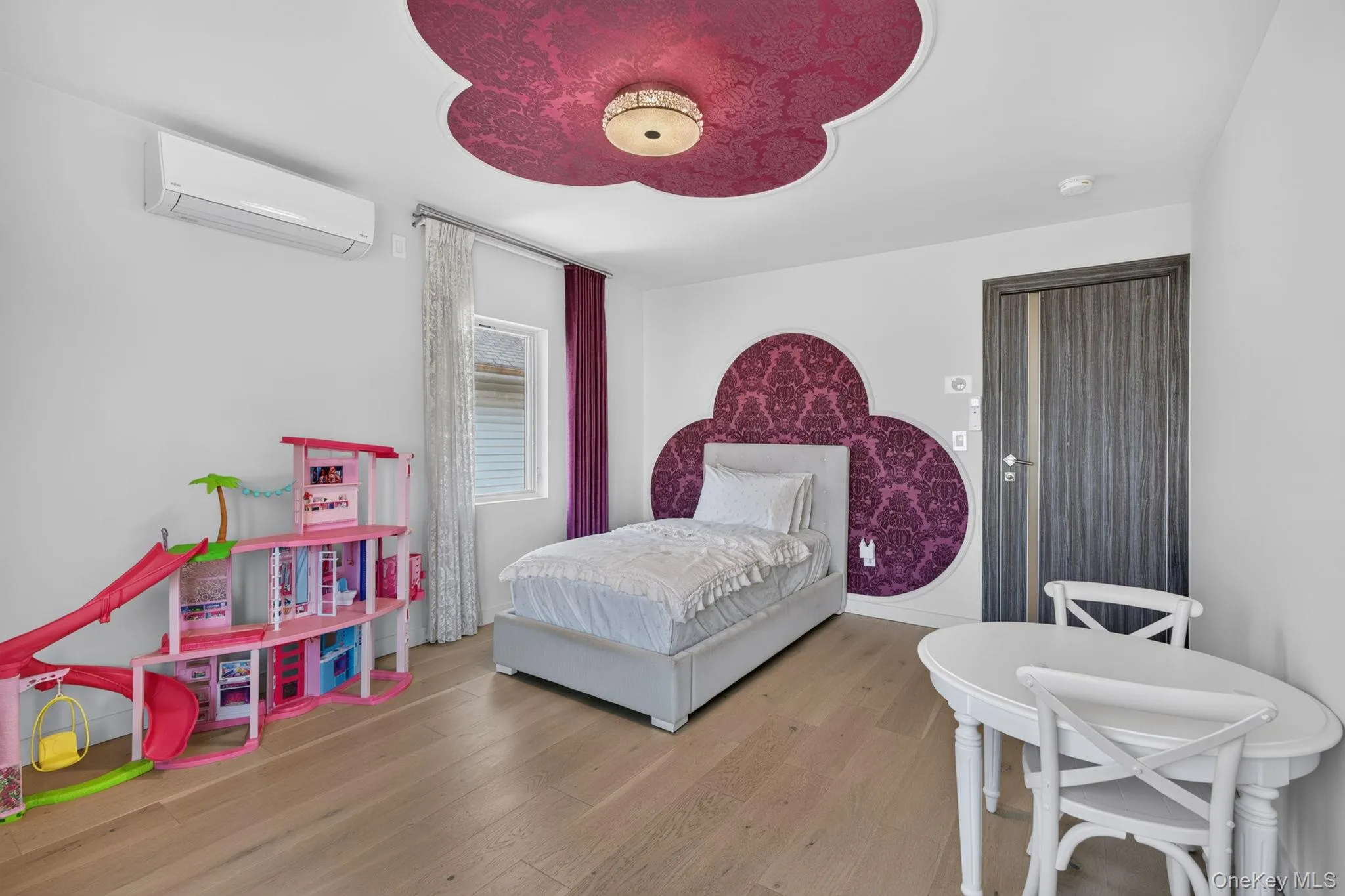 262 End Avenue, New York, NY, 6 Bedrooms Bedrooms, 10 Rooms Rooms,4 BathroomsBathrooms,Residential,For Rent,End,0,1008068 262 End Avenue, New York, NY, 6 Bedrooms Bedrooms, 10 Rooms Rooms,4 BathroomsBathrooms,Residential,For Rent,End,0,1008068