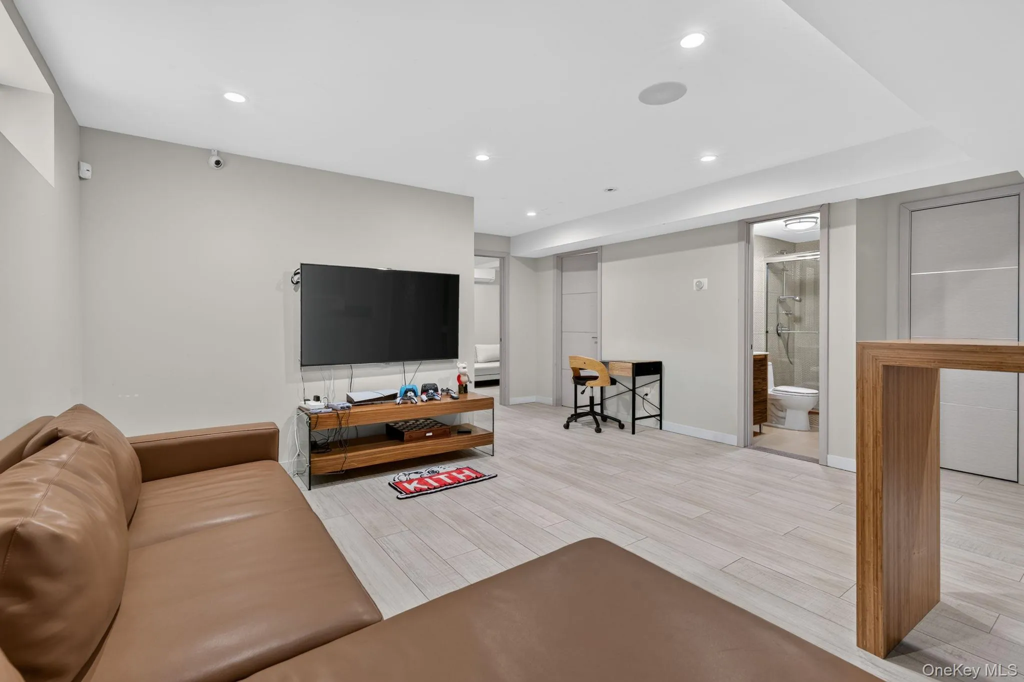 262 End Avenue, New York, NY, 6 Bedrooms Bedrooms, 10 Rooms Rooms,4 BathroomsBathrooms,Residential,For Rent,End,0,1008068 262 End Avenue, New York, NY, 6 Bedrooms Bedrooms, 10 Rooms Rooms,4 BathroomsBathrooms,Residential,For Rent,End,0,1008068