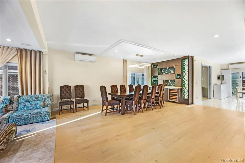 262 End Avenue, New York, NY, 6 Bedrooms Bedrooms, 10 Rooms Rooms,4 BathroomsBathrooms,Residential,For Rent,End,0,1008068 262 End Avenue, New York, NY, 6 Bedrooms Bedrooms, 10 Rooms Rooms,4 BathroomsBathrooms,Residential,For Rent,End,0,1008068