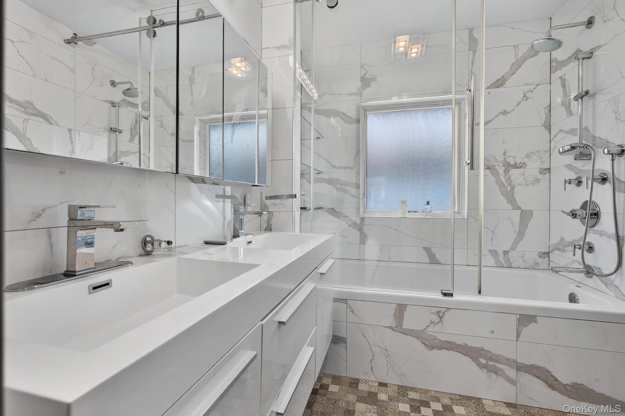 262 End Avenue, New York, NY, 6 Bedrooms Bedrooms, 10 Rooms Rooms,4 BathroomsBathrooms,Residential,For Rent,End,0,1008068 262 End Avenue, New York, NY, 6 Bedrooms Bedrooms, 10 Rooms Rooms,4 BathroomsBathrooms,Residential,For Rent,End,0,1008068