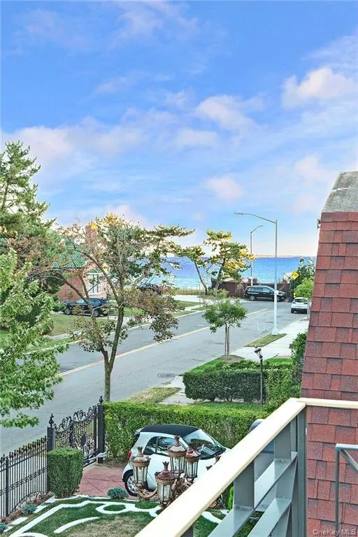 262 End Avenue, New York, NY, 6 Bedrooms Bedrooms, 10 Rooms Rooms,4 BathroomsBathrooms,Residential,For Rent,End,0,1008068 262 End Avenue, New York, NY, 6 Bedrooms Bedrooms, 10 Rooms Rooms,4 BathroomsBathrooms,Residential,For Rent,End,0,1008068