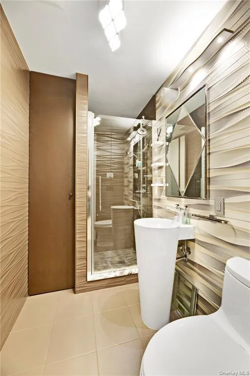 262 End Avenue, New York, NY, 6 Bedrooms Bedrooms, 10 Rooms Rooms,4 BathroomsBathrooms,Residential,For Rent,End,0,1008068 262 End Avenue, New York, NY, 6 Bedrooms Bedrooms, 10 Rooms Rooms,4 BathroomsBathrooms,Residential,For Rent,End,0,1008068