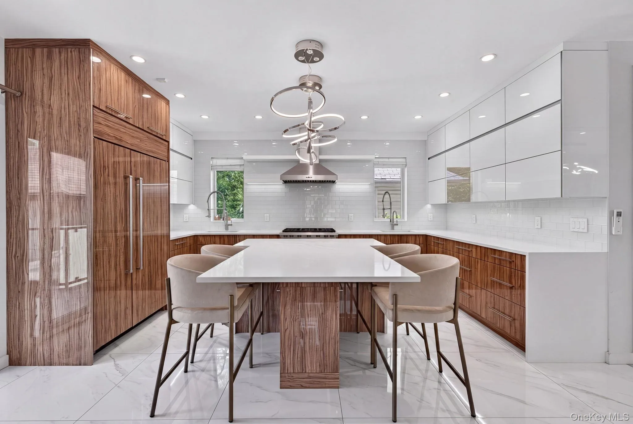 262 End Avenue, New York, NY, 6 Bedrooms Bedrooms, 10 Rooms Rooms,4 BathroomsBathrooms,Residential,For Rent,End,0,1008068 262 End Avenue, New York, NY, 6 Bedrooms Bedrooms, 10 Rooms Rooms,4 BathroomsBathrooms,Residential,For Rent,End,0,1008068