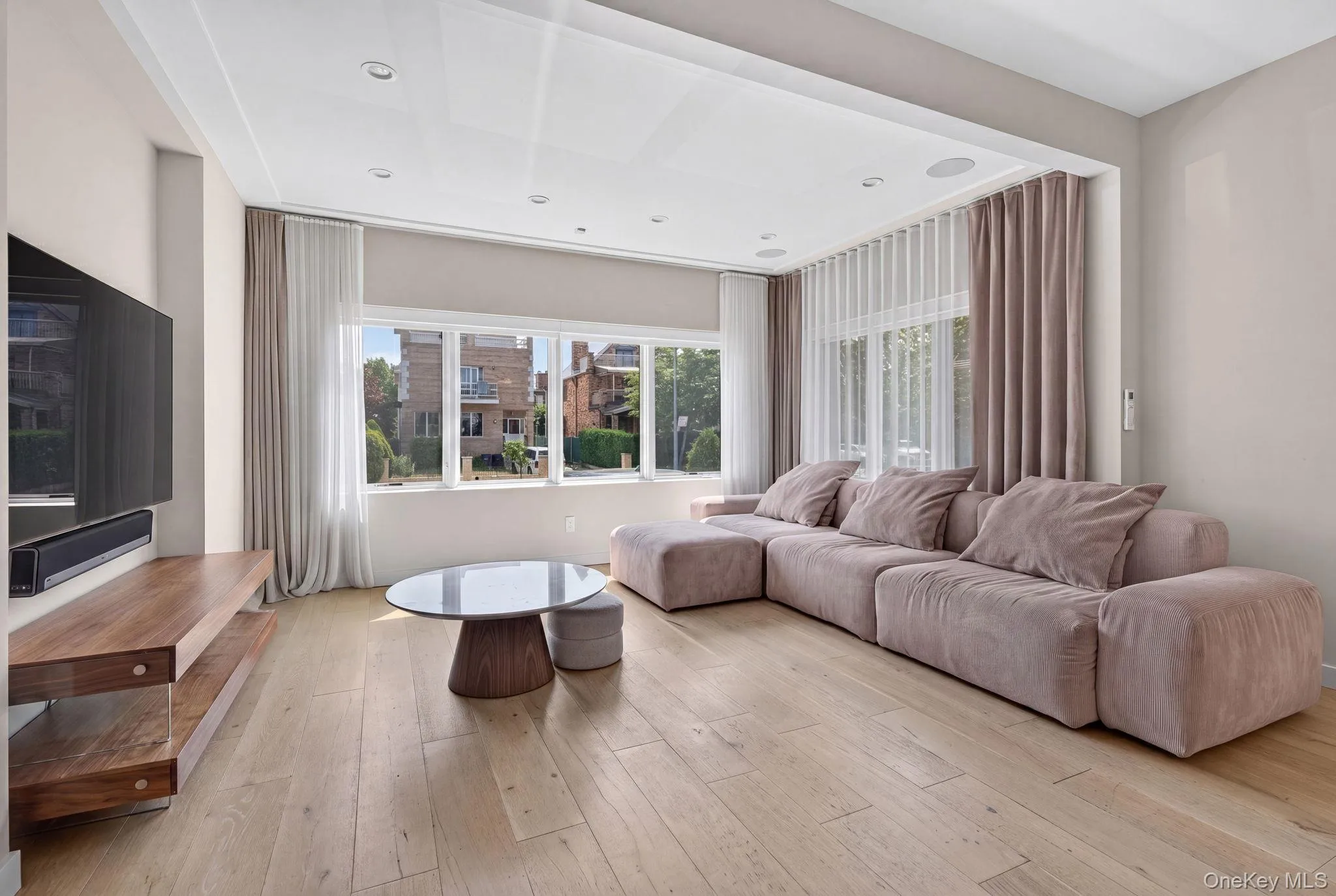 262 End Avenue, New York, NY, 6 Bedrooms Bedrooms, 10 Rooms Rooms,4 BathroomsBathrooms,Residential,For Rent,End,0,1008068 262 End Avenue, New York, NY, 6 Bedrooms Bedrooms, 10 Rooms Rooms,4 BathroomsBathrooms,Residential,For Rent,End,0,1008068