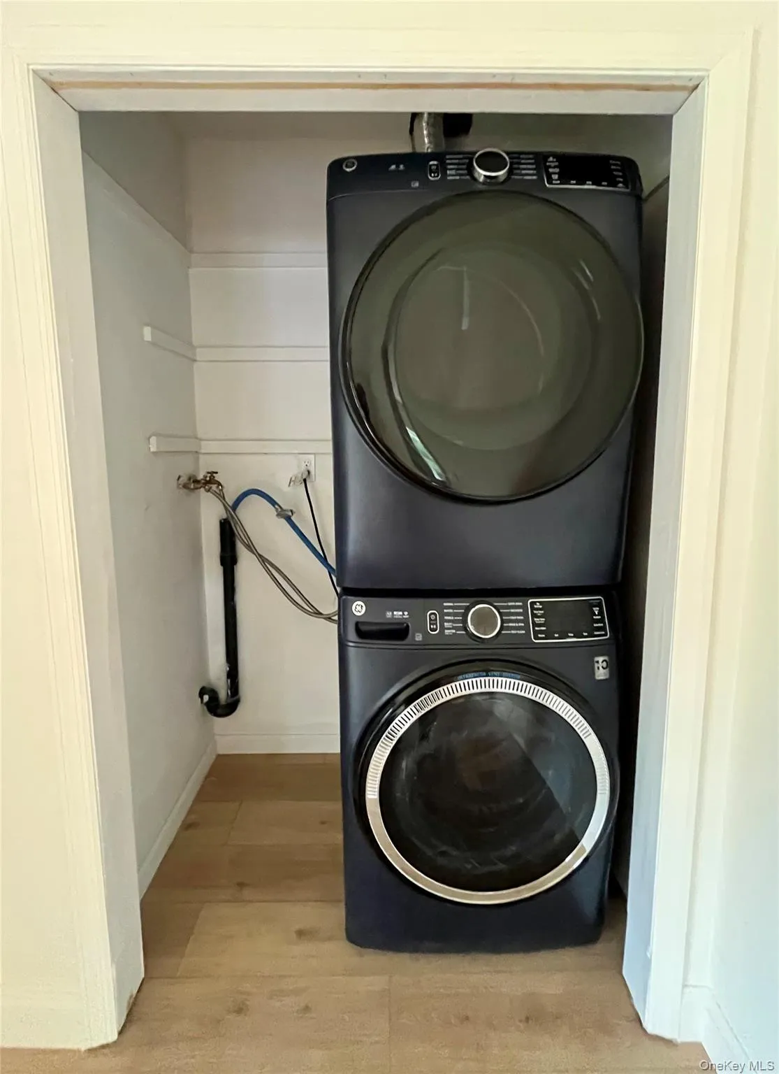 1037 Ridgebury Road, Wawayanda, NY, 3 Bedrooms Bedrooms, 9 Rooms Rooms,2 BathroomsBathrooms,Residential,For Rent,Ridgebury,0,1008075 1037 Ridgebury Road, Wawayanda, NY, 3 Bedrooms Bedrooms, 9 Rooms Rooms,2 BathroomsBathrooms,Residential,For Rent,Ridgebury,0,1008075
