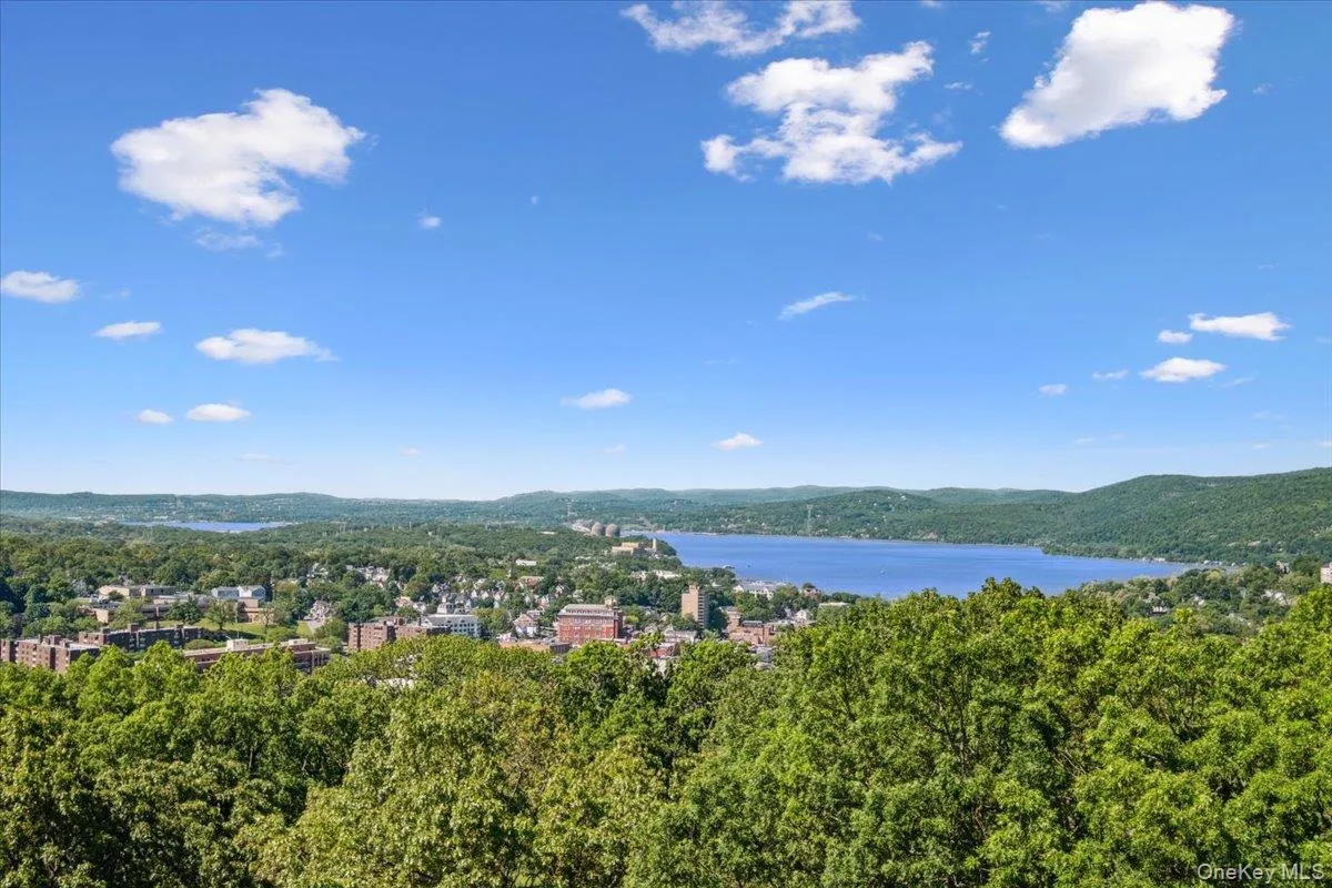 150 Overlook Avenue, Peekskill, NY, 2 Rooms Rooms,1 BathroomBathrooms,Residential,For Rent,Overlook,0,1008076 150 Overlook Avenue, Peekskill, NY, 2 Rooms Rooms,1 BathroomBathrooms,Residential,For Rent,Overlook,0,1008076