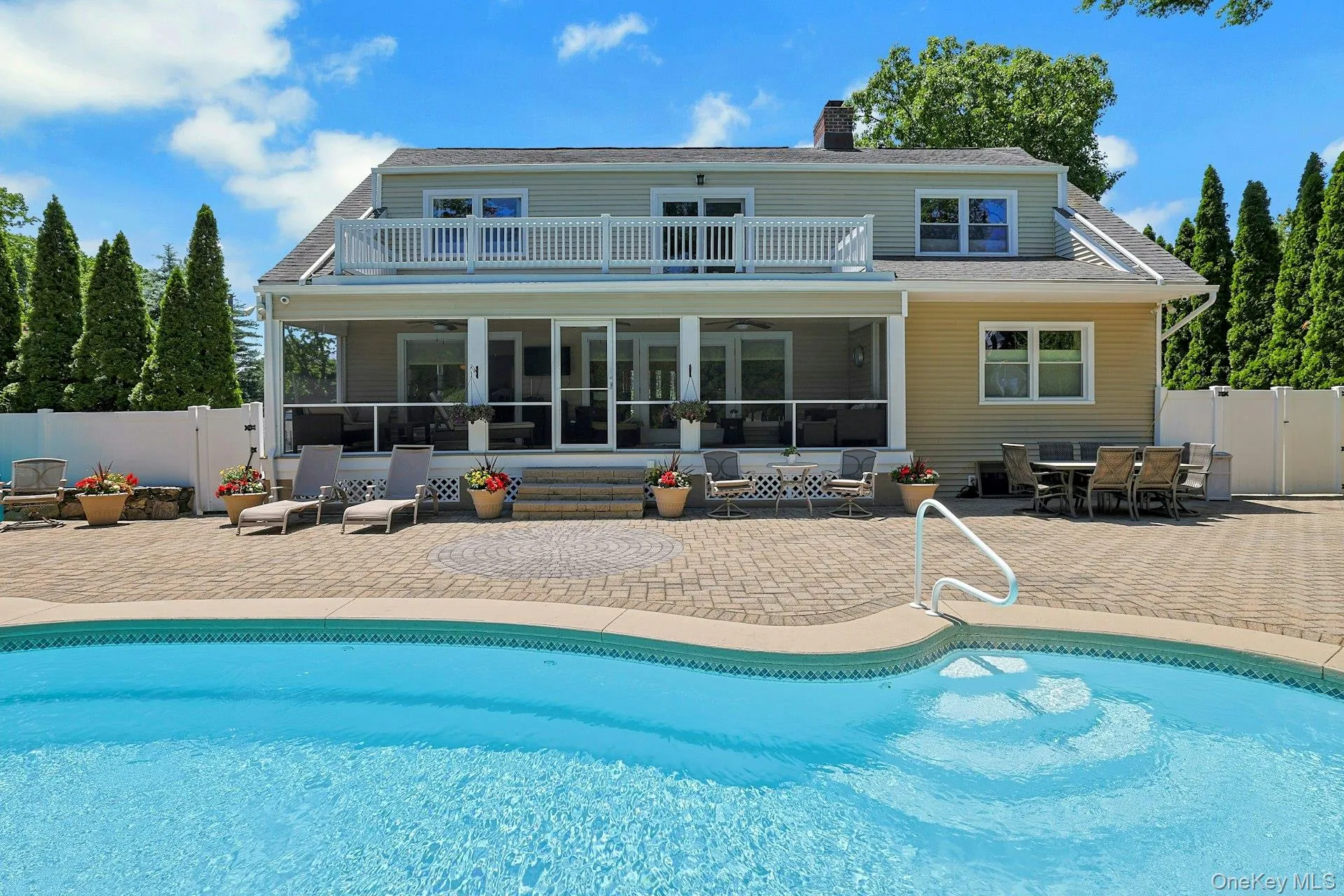 21 Soundview Drive, Eastchester, NY, 5 Bedrooms Bedrooms, 9 Rooms Rooms,3 BathroomsBathrooms,Residential,For Rent,Soundview,0,1008079 21 Soundview Drive, Eastchester, NY, 5 Bedrooms Bedrooms, 9 Rooms Rooms,3 BathroomsBathrooms,Residential,For Rent,Soundview,0,1008079