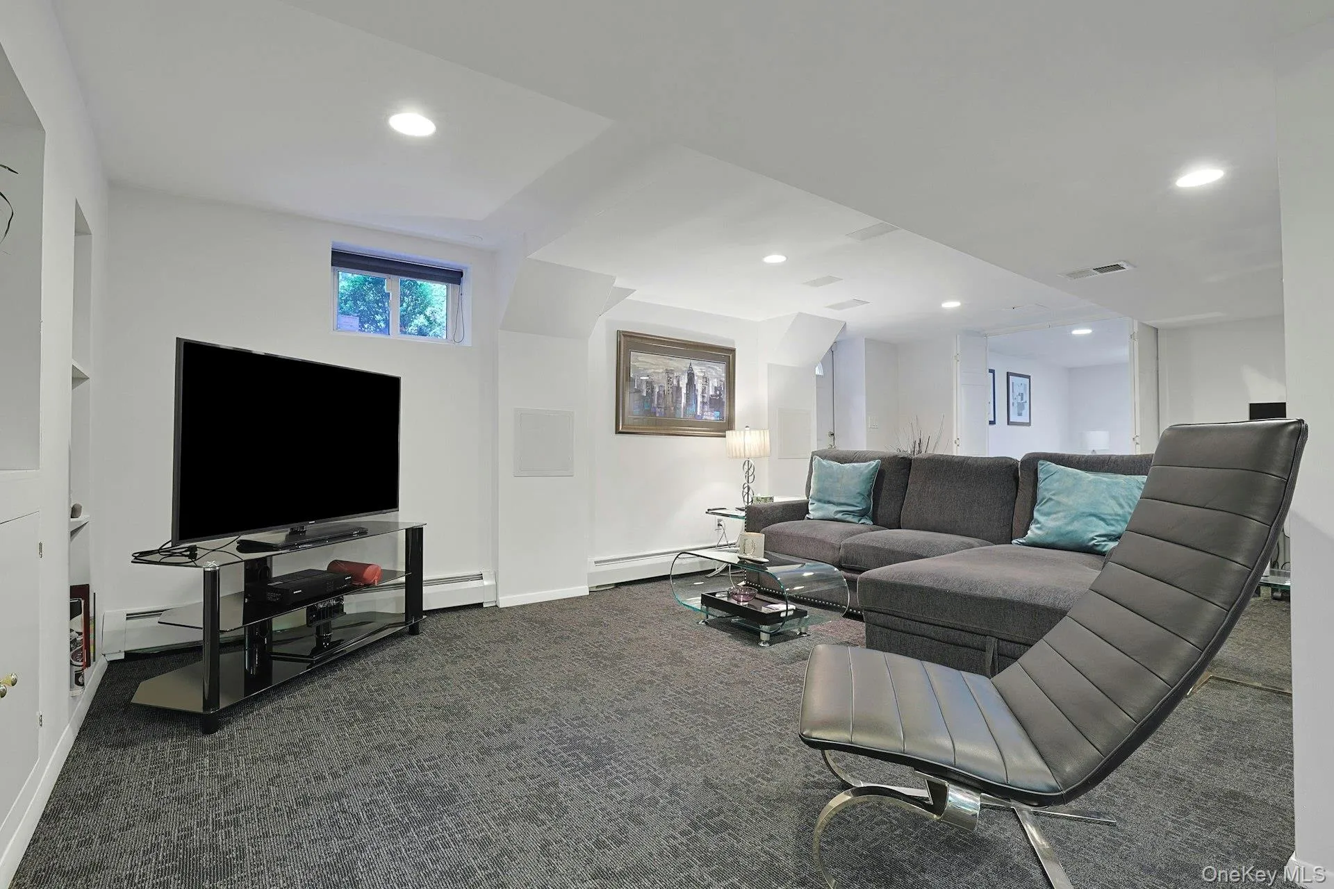 21 Soundview Drive, Eastchester, NY, 5 Bedrooms Bedrooms, 9 Rooms Rooms,3 BathroomsBathrooms,Residential,For Rent,Soundview,0,1008079 21 Soundview Drive, Eastchester, NY, 5 Bedrooms Bedrooms, 9 Rooms Rooms,3 BathroomsBathrooms,Residential,For Rent,Soundview,0,1008079