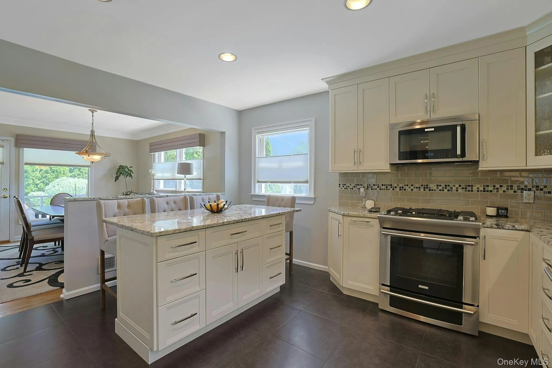 21 Soundview Drive, Eastchester, NY, 5 Bedrooms Bedrooms, 9 Rooms Rooms,3 BathroomsBathrooms,Residential,For Rent,Soundview,0,1008079 21 Soundview Drive, Eastchester, NY, 5 Bedrooms Bedrooms, 9 Rooms Rooms,3 BathroomsBathrooms,Residential,For Rent,Soundview,0,1008079