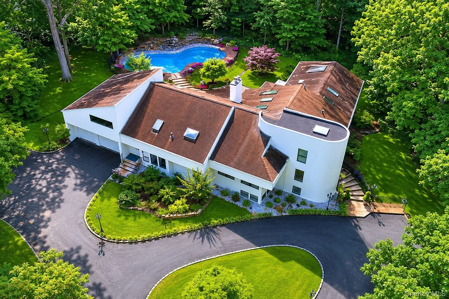 4 Stoneridge Court, Oyster Bay, NY, 5 Bedrooms Bedrooms, 11 Rooms Rooms,4 BathroomsBathrooms,Residential,For Rent,Stoneridge,0,1008084 4 Stoneridge Court, Oyster Bay, NY, 5 Bedrooms Bedrooms, 11 Rooms Rooms,4 BathroomsBathrooms,Residential,For Rent,Stoneridge,0,1008084