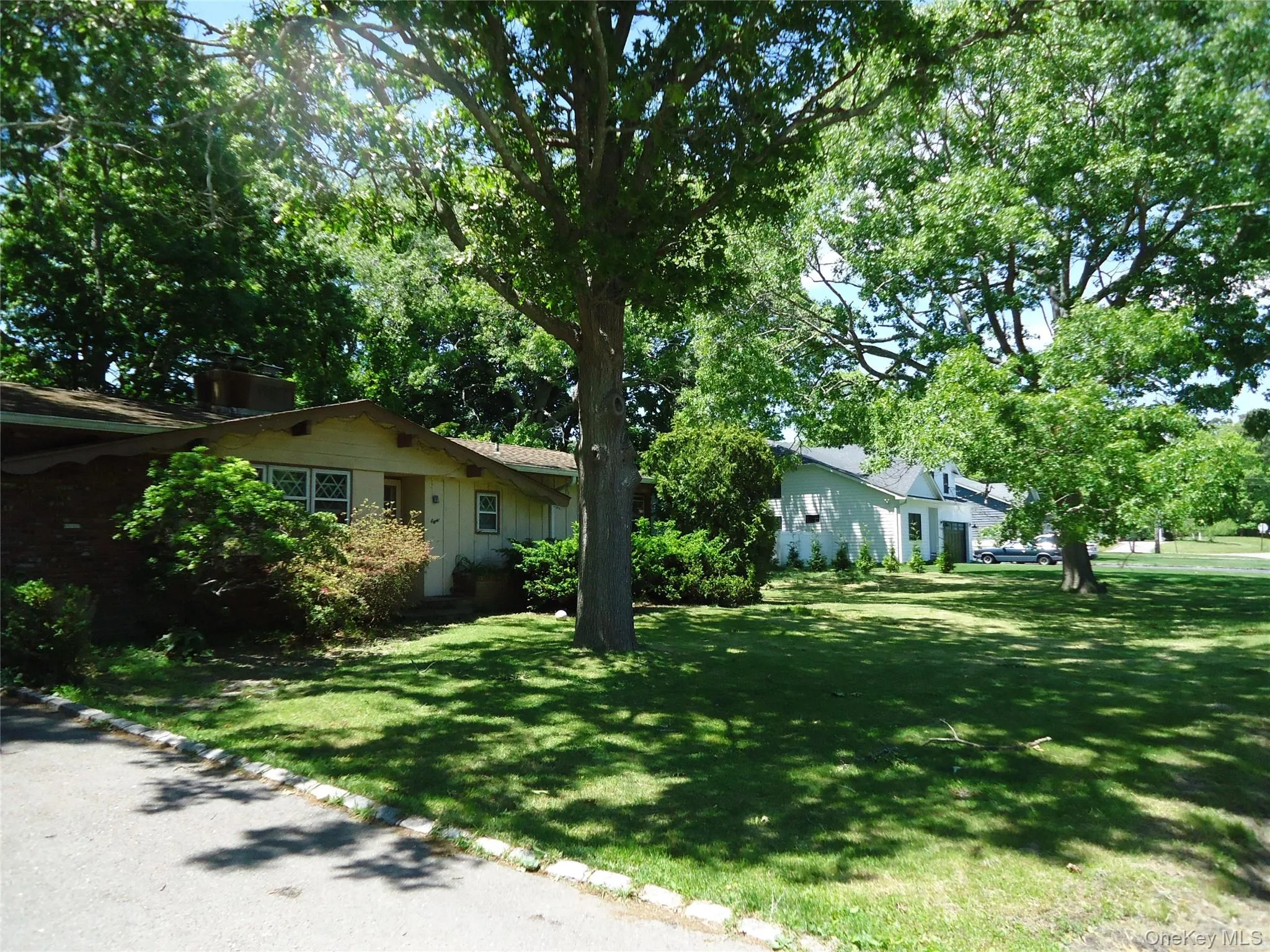 8 Graham Road, Southampton, NY, 3 Bedrooms Bedrooms, 5 Rooms Rooms,1 BathroomBathrooms,Residential,For Rent,Graham,0,1008086 8 Graham Road, Southampton, NY, 3 Bedrooms Bedrooms, 5 Rooms Rooms,1 BathroomBathrooms,Residential,For Rent,Graham,0,1008086