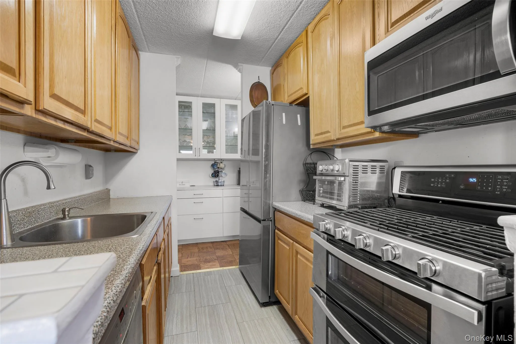 1085 Warburton Avenue, Yonkers, NY, 3 Bedrooms Bedrooms, 6 Rooms Rooms,2 BathroomsBathrooms,Residential,For Rent,Warburton,0,1008087 1085 Warburton Avenue, Yonkers, NY, 3 Bedrooms Bedrooms, 6 Rooms Rooms,2 BathroomsBathrooms,Residential,For Rent,Warburton,0,1008087