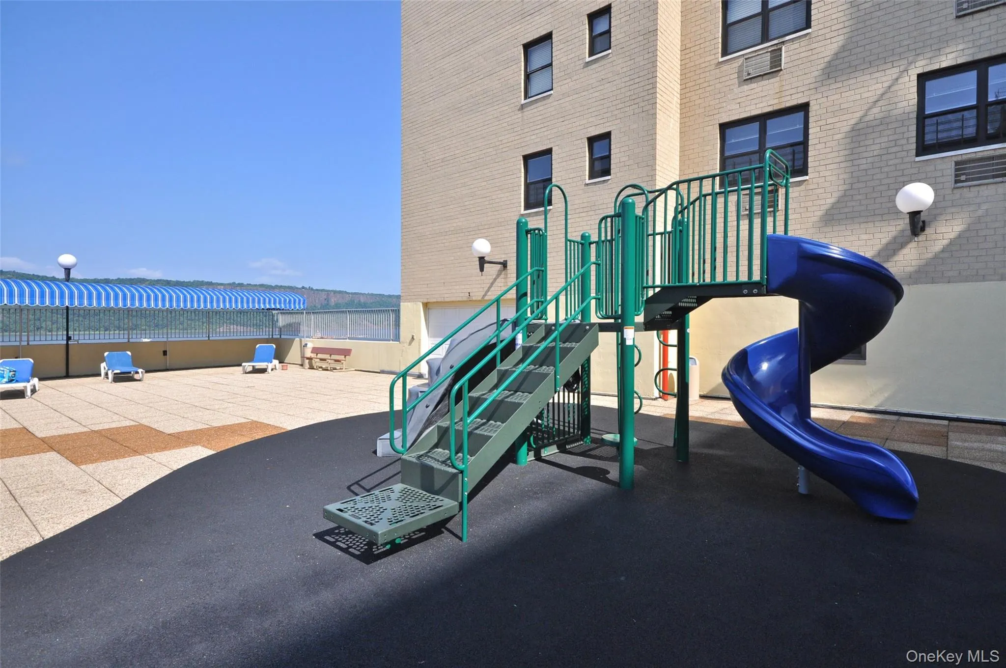 1085 Warburton Avenue, Yonkers, NY, 3 Bedrooms Bedrooms, 6 Rooms Rooms,2 BathroomsBathrooms,Residential,For Rent,Warburton,0,1008087 1085 Warburton Avenue, Yonkers, NY, 3 Bedrooms Bedrooms, 6 Rooms Rooms,2 BathroomsBathrooms,Residential,For Rent,Warburton,0,1008087