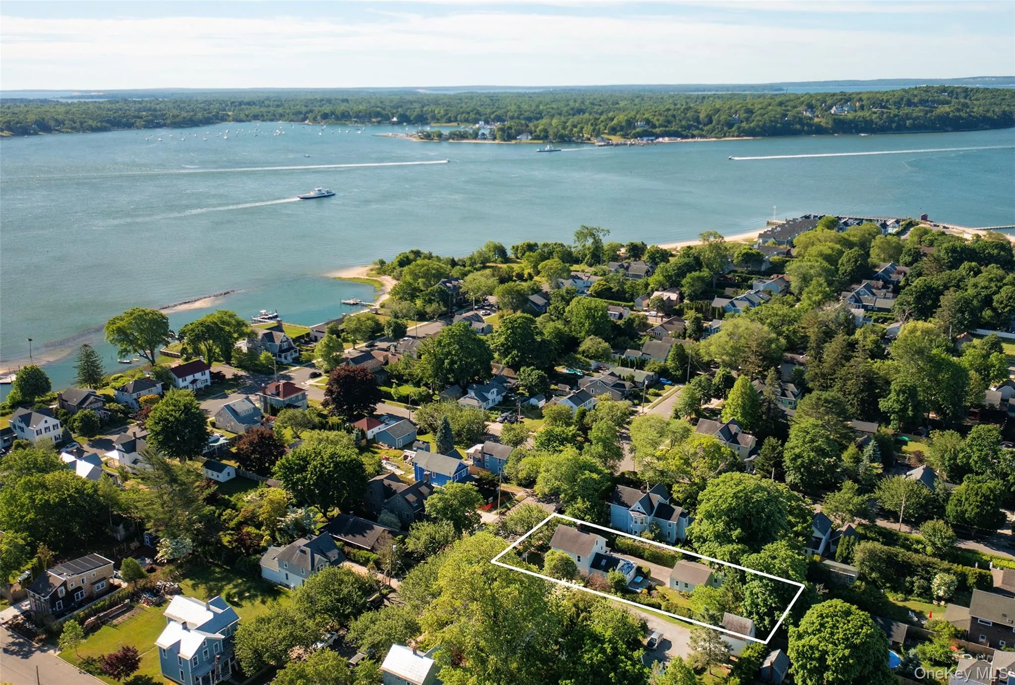 311 5th Street, Southold, NY, 3 Bedrooms Bedrooms, 6 Rooms Rooms,2 BathroomsBathrooms,Residential,For Rent,5th,0,1008089 311 5th Street, Southold, NY, 3 Bedrooms Bedrooms, 6 Rooms Rooms,2 BathroomsBathrooms,Residential,For Rent,5th,0,1008089