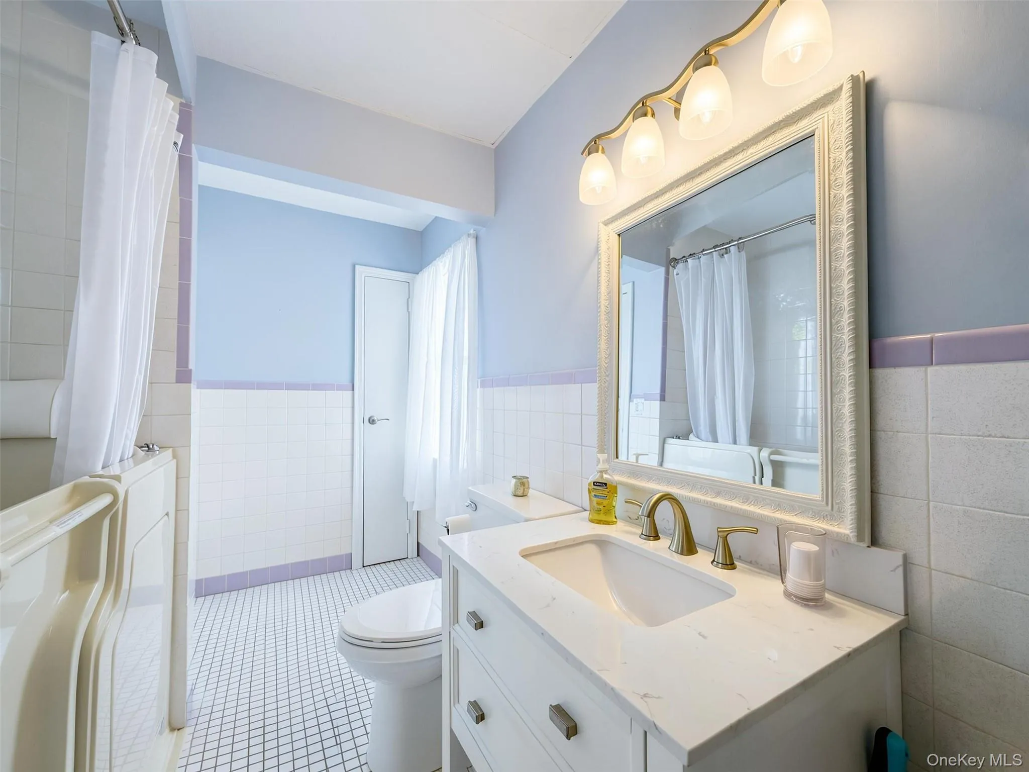 3584 Condor Road, Hempstead, NY, 3 Bedrooms Bedrooms, 9 Rooms Rooms,2 BathroomsBathrooms,Residential,For Rent,Condor,0,1008094 3584 Condor Road, Hempstead, NY, 3 Bedrooms Bedrooms, 9 Rooms Rooms,2 BathroomsBathrooms,Residential,For Rent,Condor,0,1008094