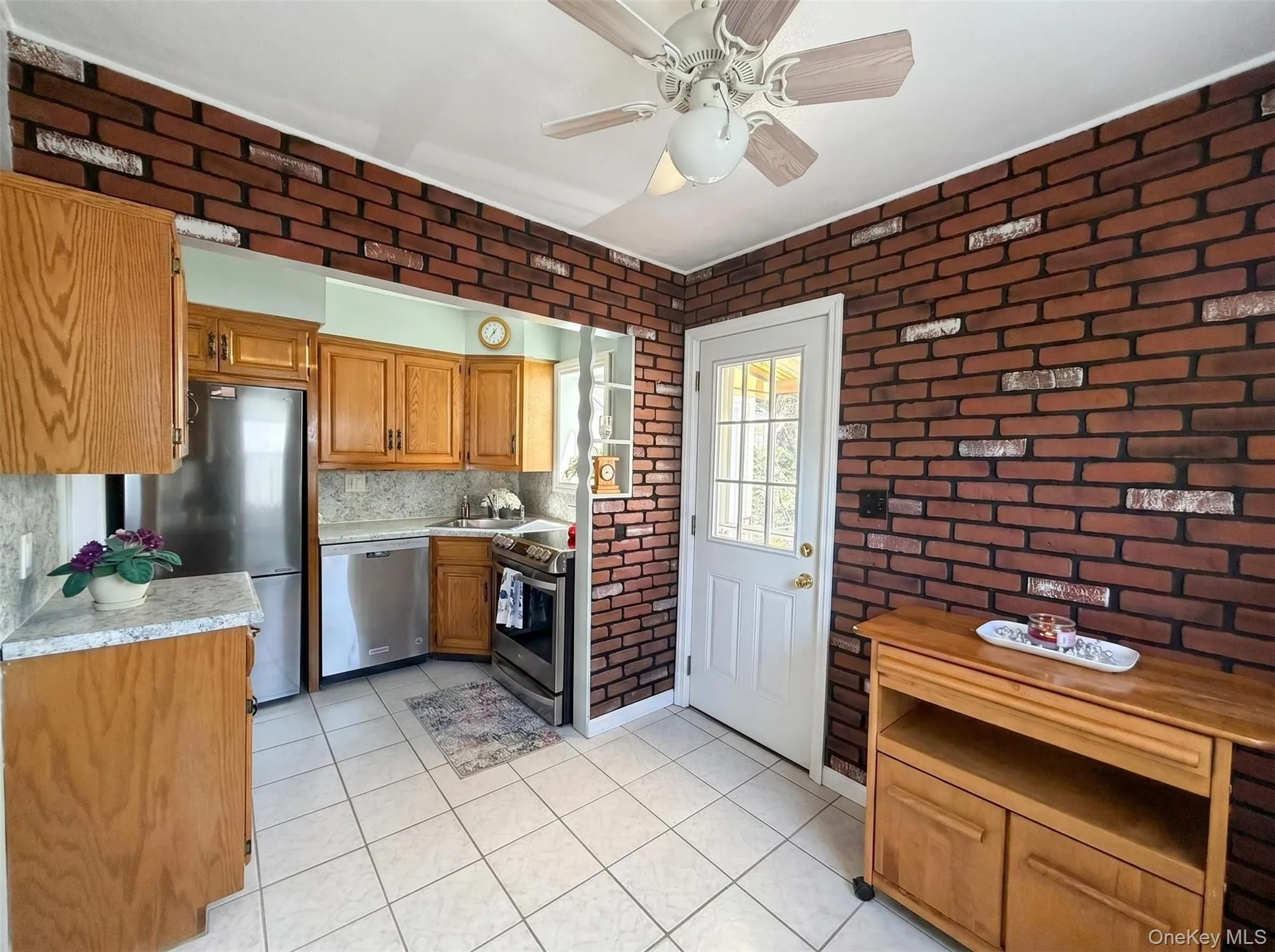 3584 Condor Road, Hempstead, NY, 3 Bedrooms Bedrooms, 9 Rooms Rooms,2 BathroomsBathrooms,Residential,For Rent,Condor,0,1008094 3584 Condor Road, Hempstead, NY, 3 Bedrooms Bedrooms, 9 Rooms Rooms,2 BathroomsBathrooms,Residential,For Rent,Condor,0,1008094