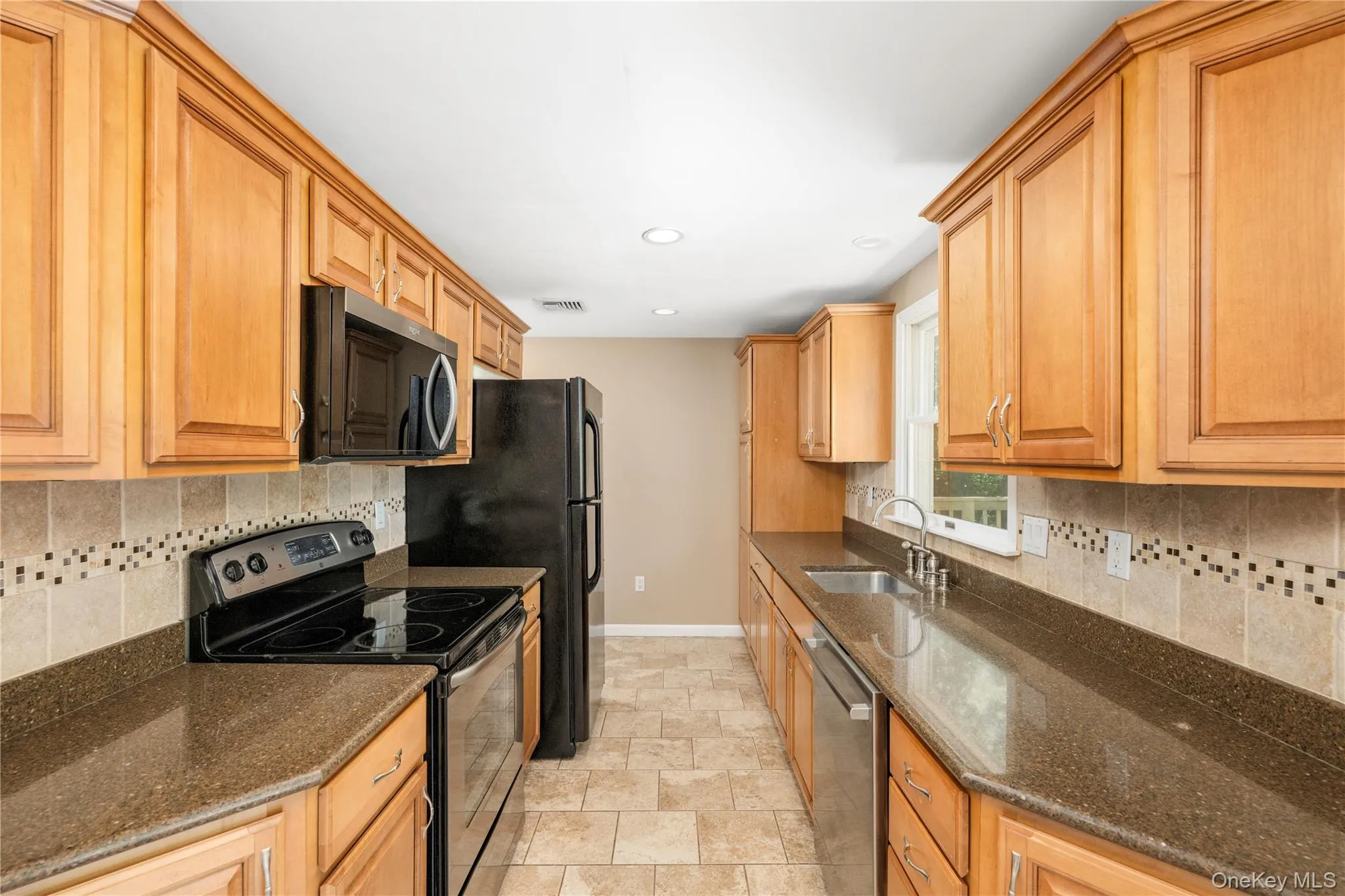 84 Chief Nimham Circle, Kent, NY, 3 Bedrooms Bedrooms, 6 Rooms Rooms,1 BathroomBathrooms,Residential,For Rent,Chief Nimham,0,1008096 84 Chief Nimham Circle, Kent, NY, 3 Bedrooms Bedrooms, 6 Rooms Rooms,1 BathroomBathrooms,Residential,For Rent,Chief Nimham,0,1008096
