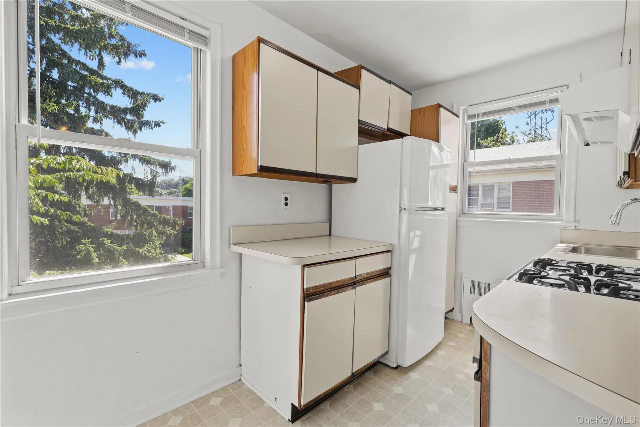 Kitchen w/ room for table Kitchen w/ room for table