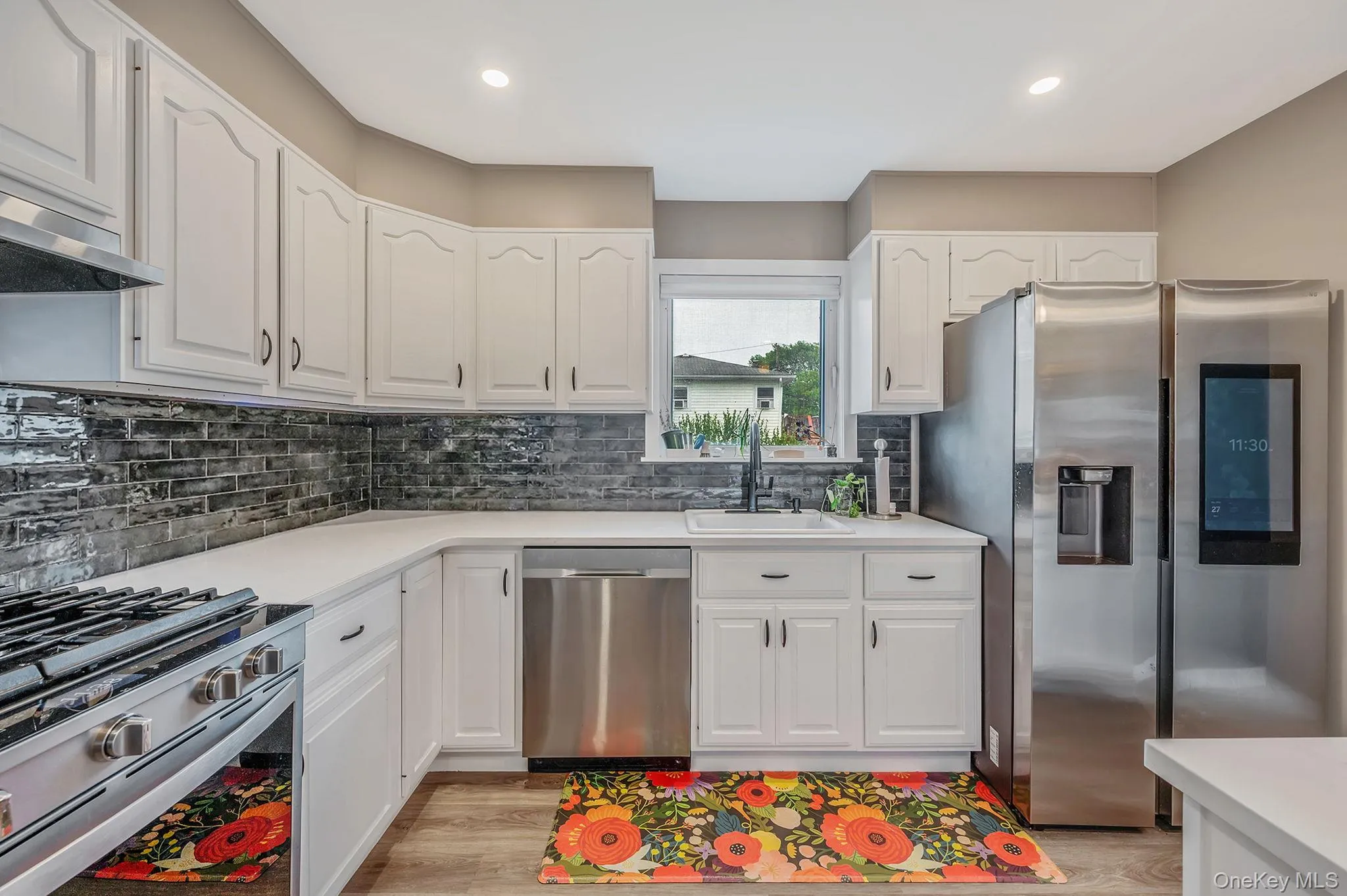 654 5th Street, Babylon, NY, 3 Bedrooms Bedrooms, 7 Rooms Rooms,1 BathroomBathrooms,Residential,For Rent,5th,0,1008100 654 5th Street, Babylon, NY, 3 Bedrooms Bedrooms, 7 Rooms Rooms,1 BathroomBathrooms,Residential,For Rent,5th,0,1008100