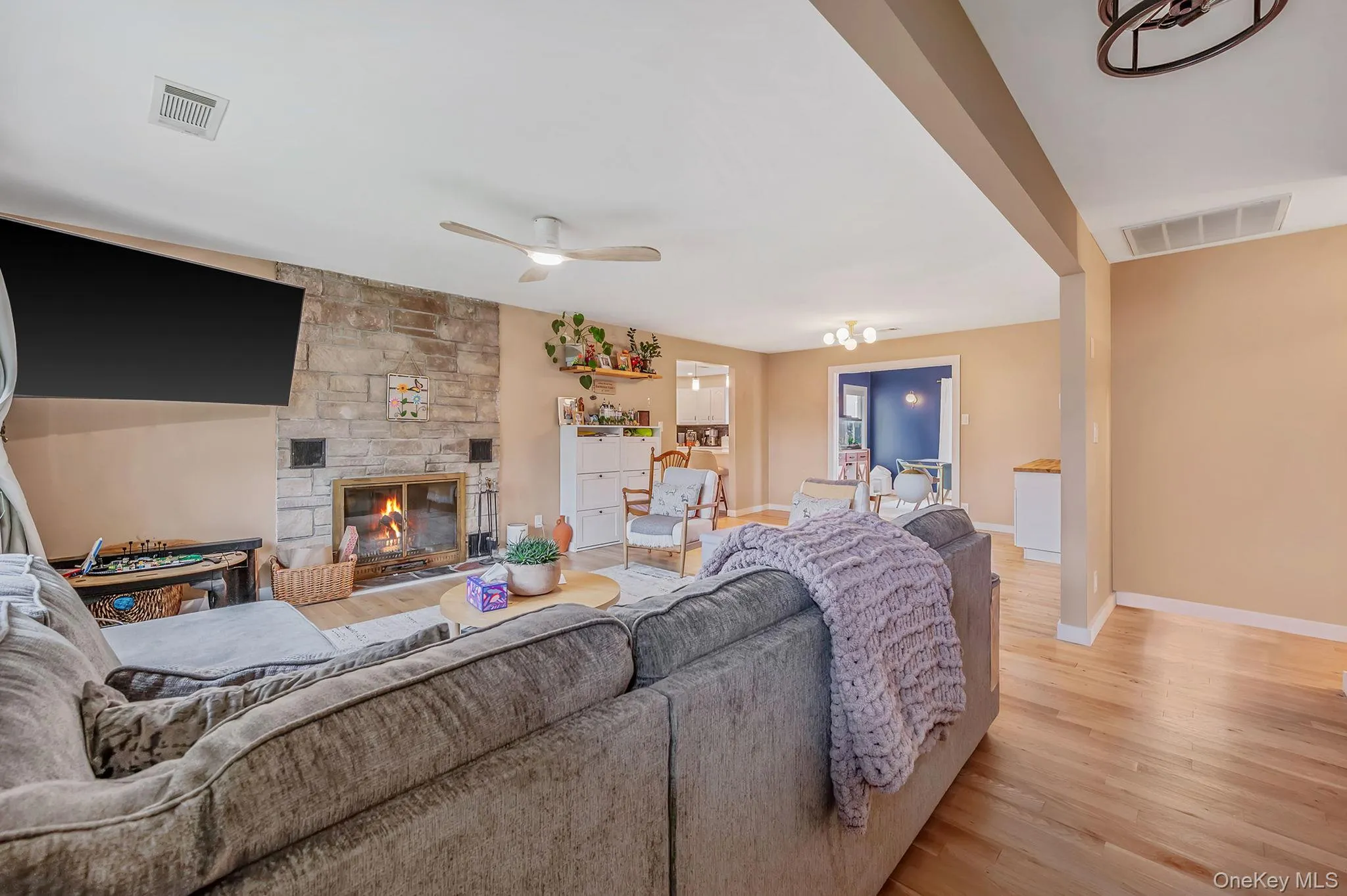 654 5th Street, Babylon, NY, 3 Bedrooms Bedrooms, 7 Rooms Rooms,1 BathroomBathrooms,Residential,For Rent,5th,0,1008100 654 5th Street, Babylon, NY, 3 Bedrooms Bedrooms, 7 Rooms Rooms,1 BathroomBathrooms,Residential,For Rent,5th,0,1008100