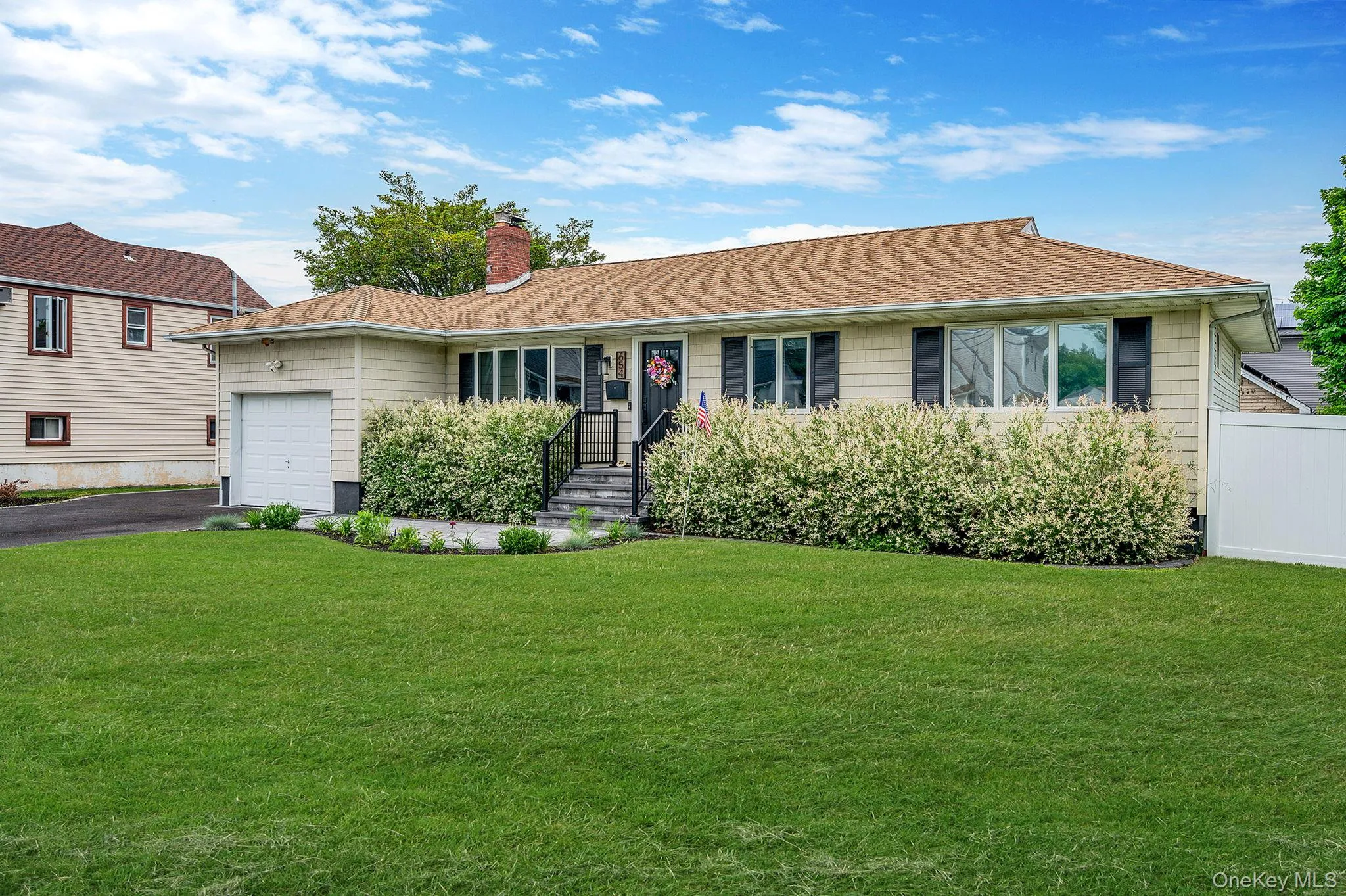 654 5th Street, Babylon, NY, 3 Bedrooms Bedrooms, 7 Rooms Rooms,1 BathroomBathrooms,Residential,For Rent,5th,0,1008100 654 5th Street, Babylon, NY, 3 Bedrooms Bedrooms, 7 Rooms Rooms,1 BathroomBathrooms,Residential,For Rent,5th,0,1008100