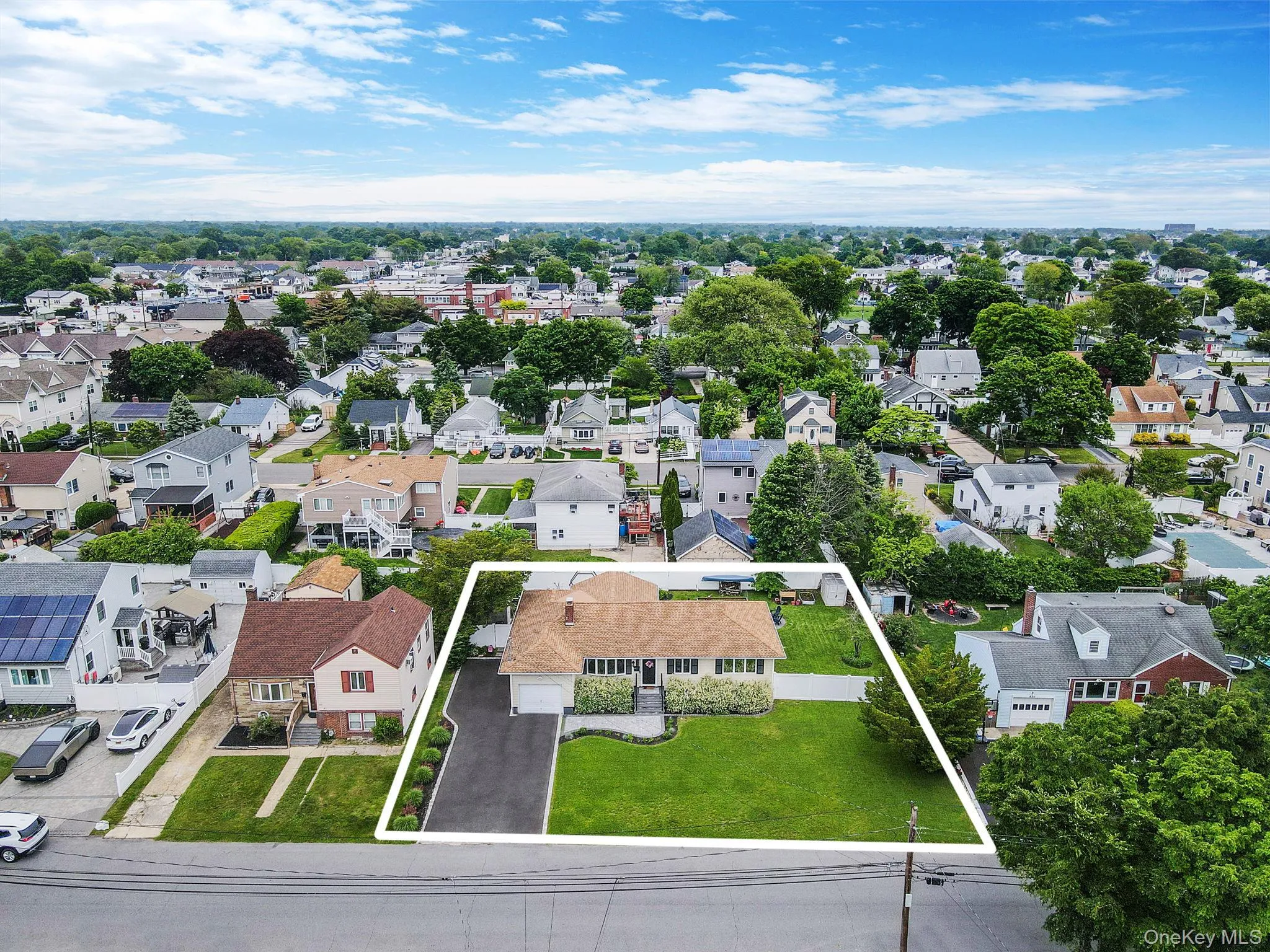 654 5th Street, Babylon, NY, 3 Bedrooms Bedrooms, 7 Rooms Rooms,1 BathroomBathrooms,Residential,For Rent,5th,0,1008100 654 5th Street, Babylon, NY, 3 Bedrooms Bedrooms, 7 Rooms Rooms,1 BathroomBathrooms,Residential,For Rent,5th,0,1008100