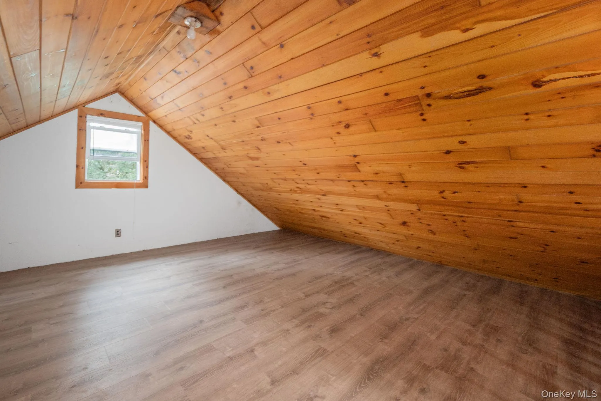 202 Blakesley Road, Out Of Area, NY, 2 Bedrooms Bedrooms, 6 Rooms Rooms,1 BathroomBathrooms,Residential,For Rent,Blakesley,0,1008108 202 Blakesley Road, Out Of Area, NY, 2 Bedrooms Bedrooms, 6 Rooms Rooms,1 BathroomBathrooms,Residential,For Rent,Blakesley,0,1008108