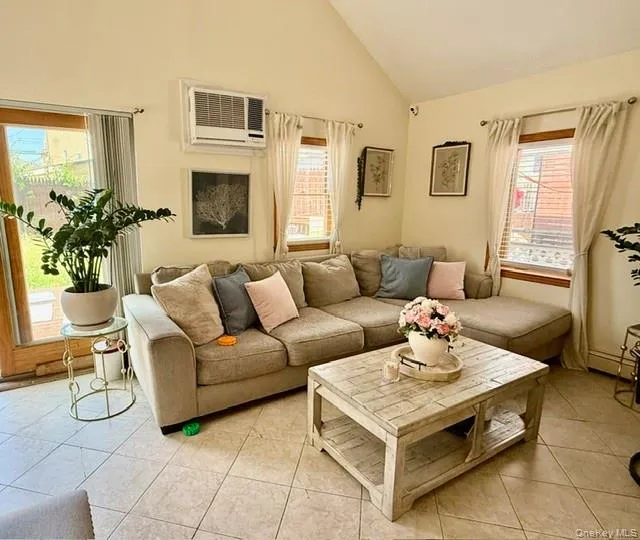 106 7th Road, New York, NY, 3 Bedrooms Bedrooms, 5 Rooms Rooms,1 BathroomBathrooms,Residential,For Rent,7th,0,1008109 106 7th Road, New York, NY, 3 Bedrooms Bedrooms, 5 Rooms Rooms,1 BathroomBathrooms,Residential,For Rent,7th,0,1008109