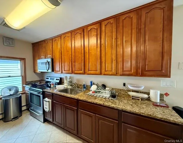 106 7th Road, New York, NY, 3 Bedrooms Bedrooms, 5 Rooms Rooms,1 BathroomBathrooms,Residential,For Rent,7th,0,1008109 106 7th Road, New York, NY, 3 Bedrooms Bedrooms, 5 Rooms Rooms,1 BathroomBathrooms,Residential,For Rent,7th,0,1008109