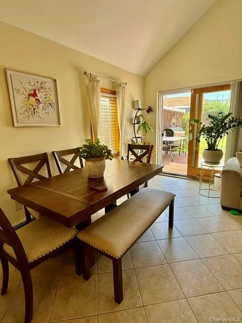 106 7th Road, New York, NY, 3 Bedrooms Bedrooms, 5 Rooms Rooms,1 BathroomBathrooms,Residential,For Rent,7th,0,1008109 106 7th Road, New York, NY, 3 Bedrooms Bedrooms, 5 Rooms Rooms,1 BathroomBathrooms,Residential,For Rent,7th,0,1008109