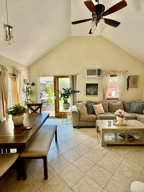 106 7th Road, New York, NY, 3 Bedrooms Bedrooms, 5 Rooms Rooms,1 BathroomBathrooms,Residential,For Rent,7th,0,1008109 106 7th Road, New York, NY, 3 Bedrooms Bedrooms, 5 Rooms Rooms,1 BathroomBathrooms,Residential,For Rent,7th,0,1008109