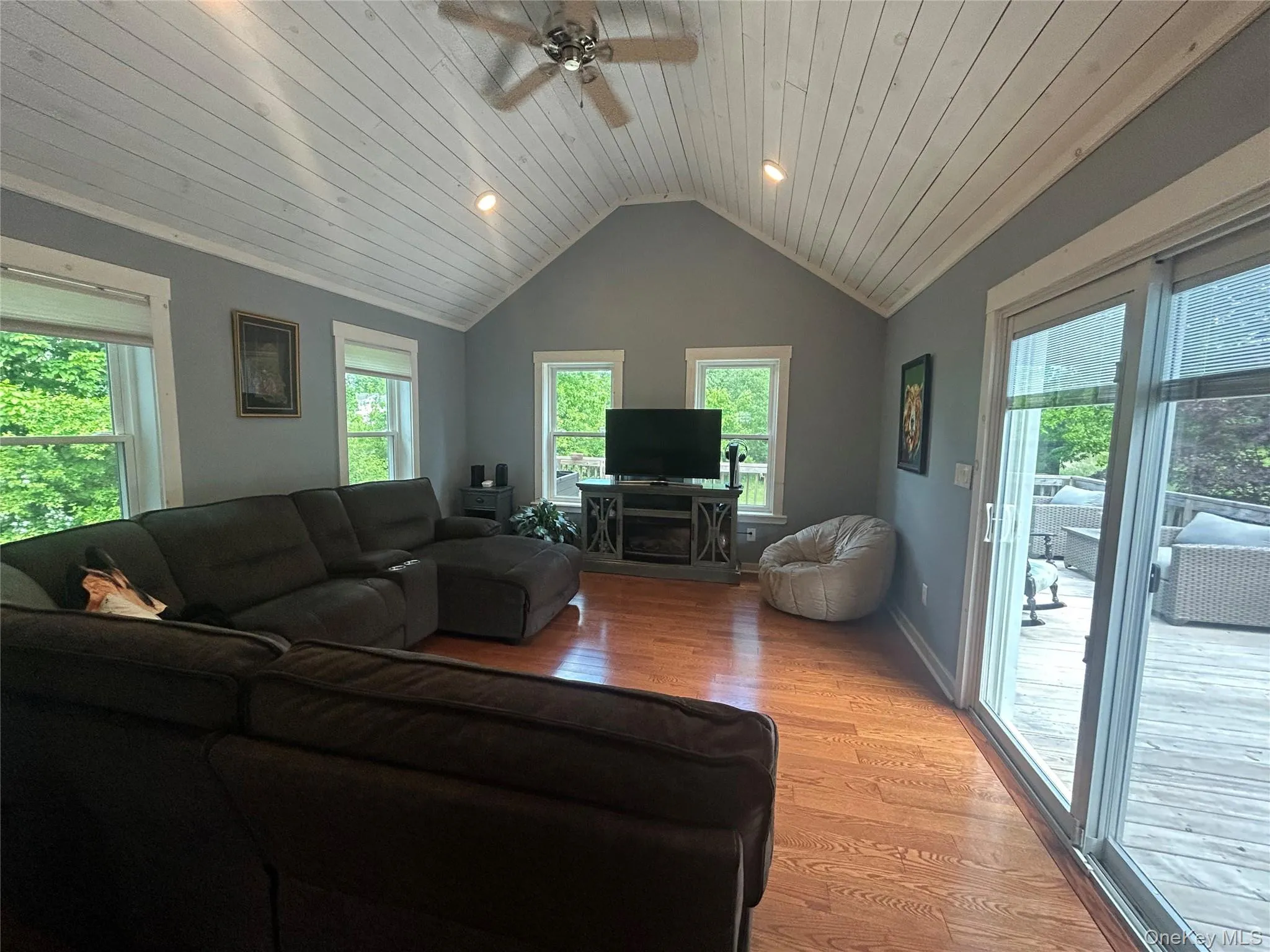 Great Room/Den Great Room/Den